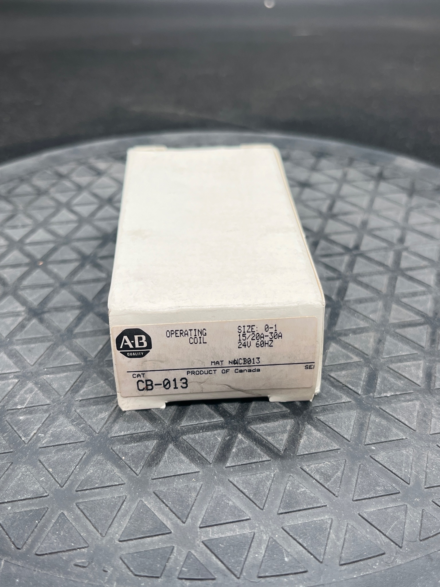 ALLEN BRADLEY CB-013 Contactor Coil 24V AC 60Hz NEW 0
