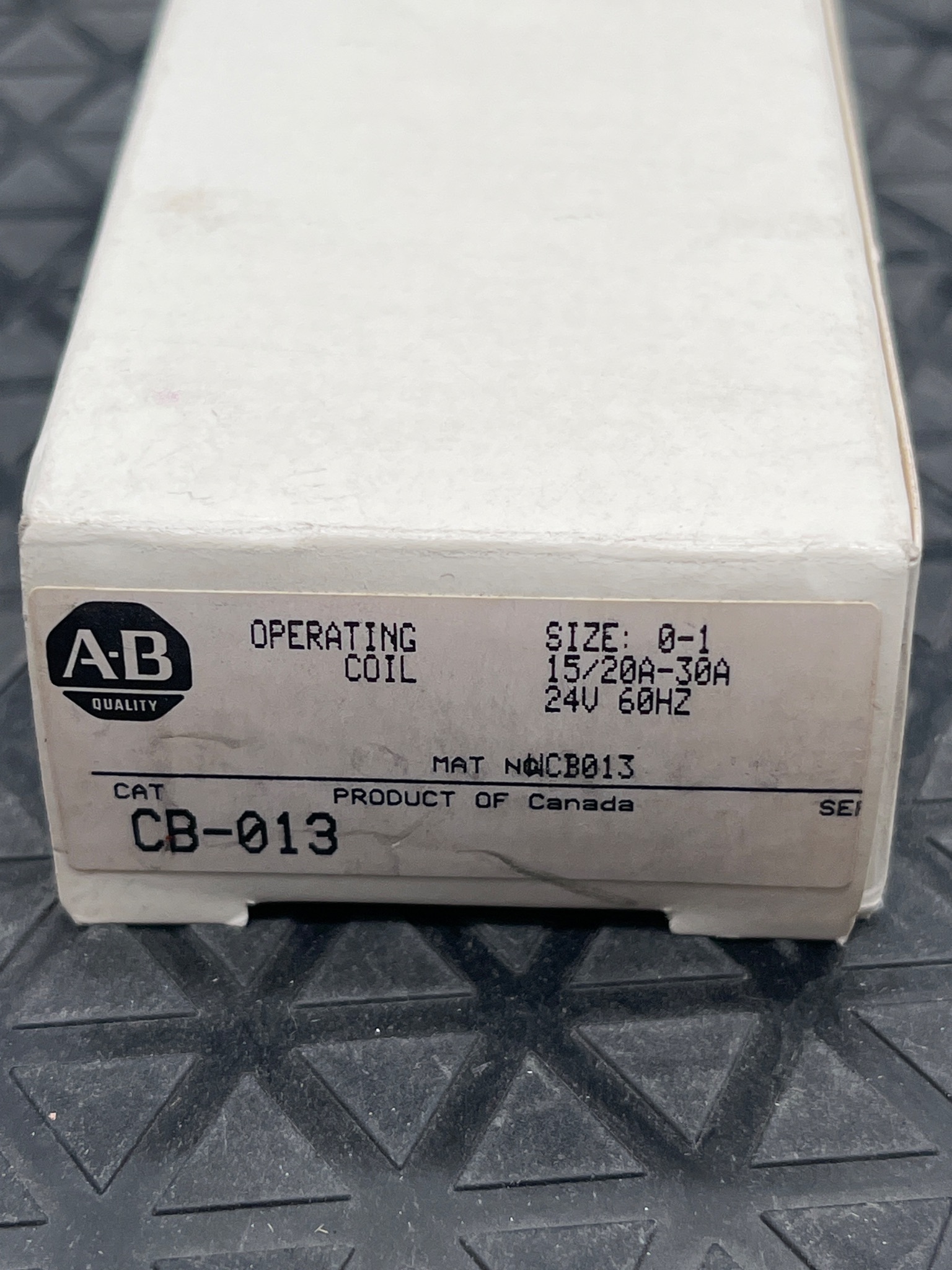 ALLEN BRADLEY CB-013 Contactor Coil 24V AC 60Hz NEW 4
