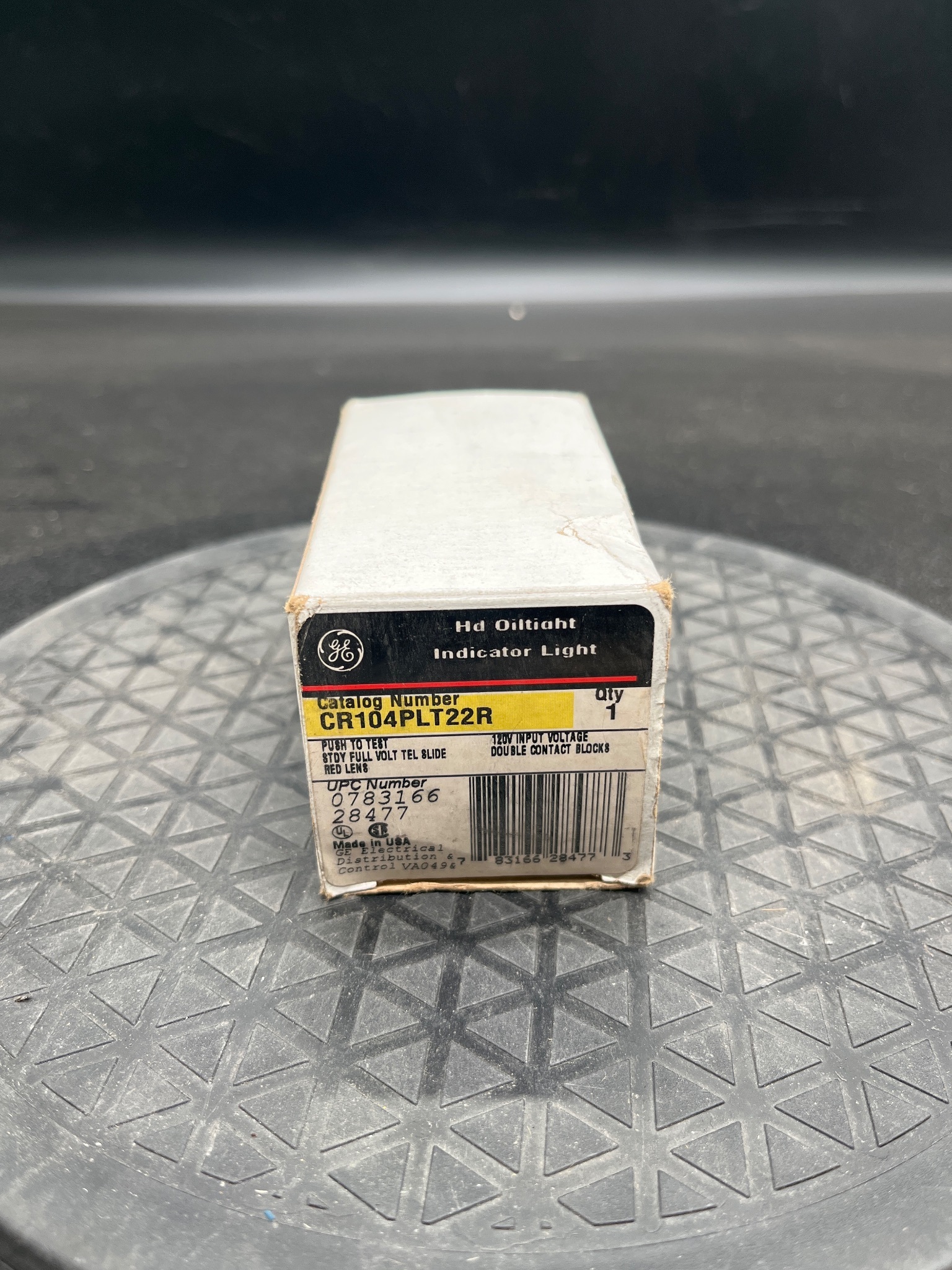 GENERAL ELECTRIC CR104PLT22R Pushbutton 120V NEW 0