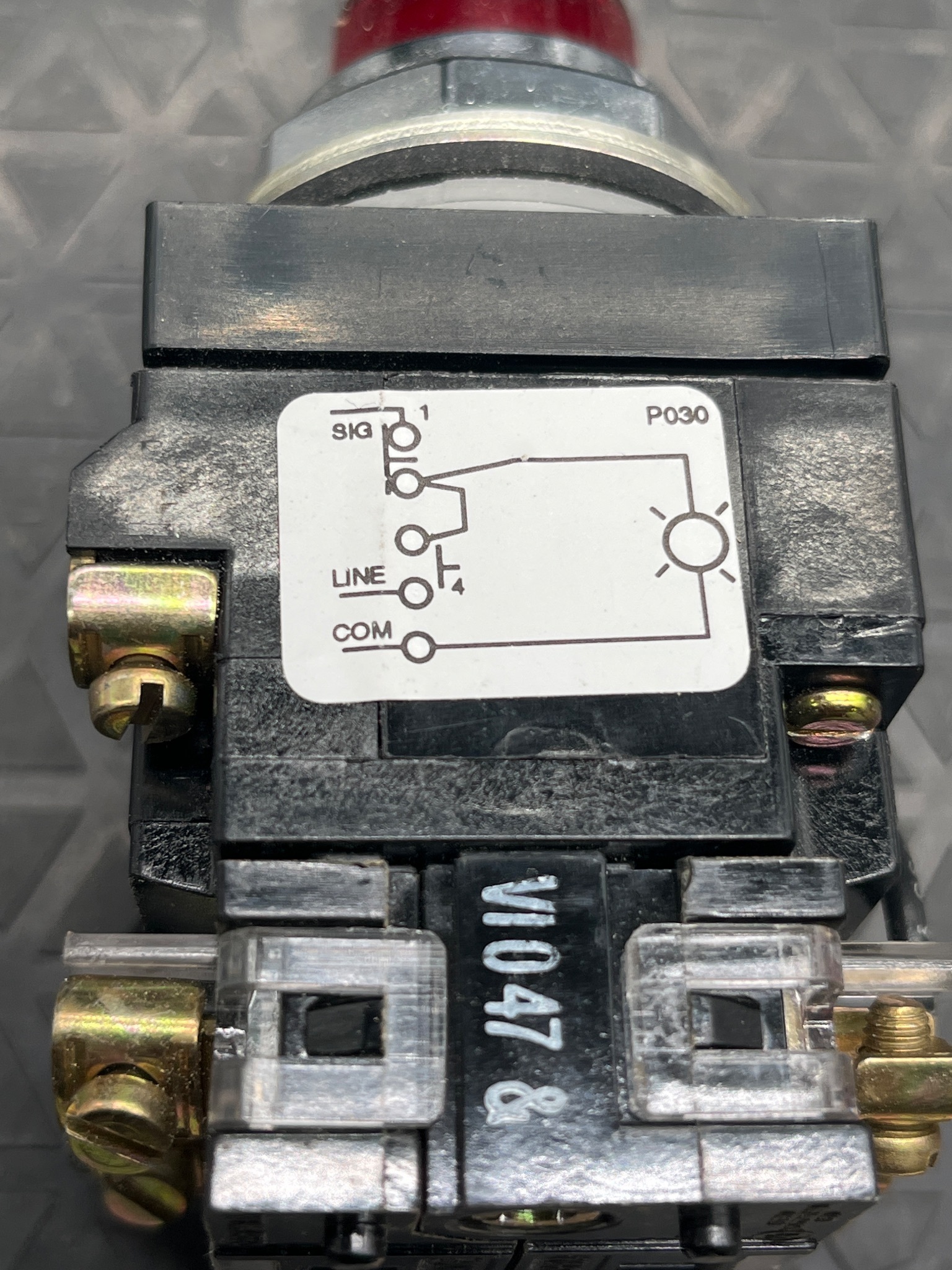 GENERAL ELECTRIC CR104PLT22R Pushbutton 120V NEW 7