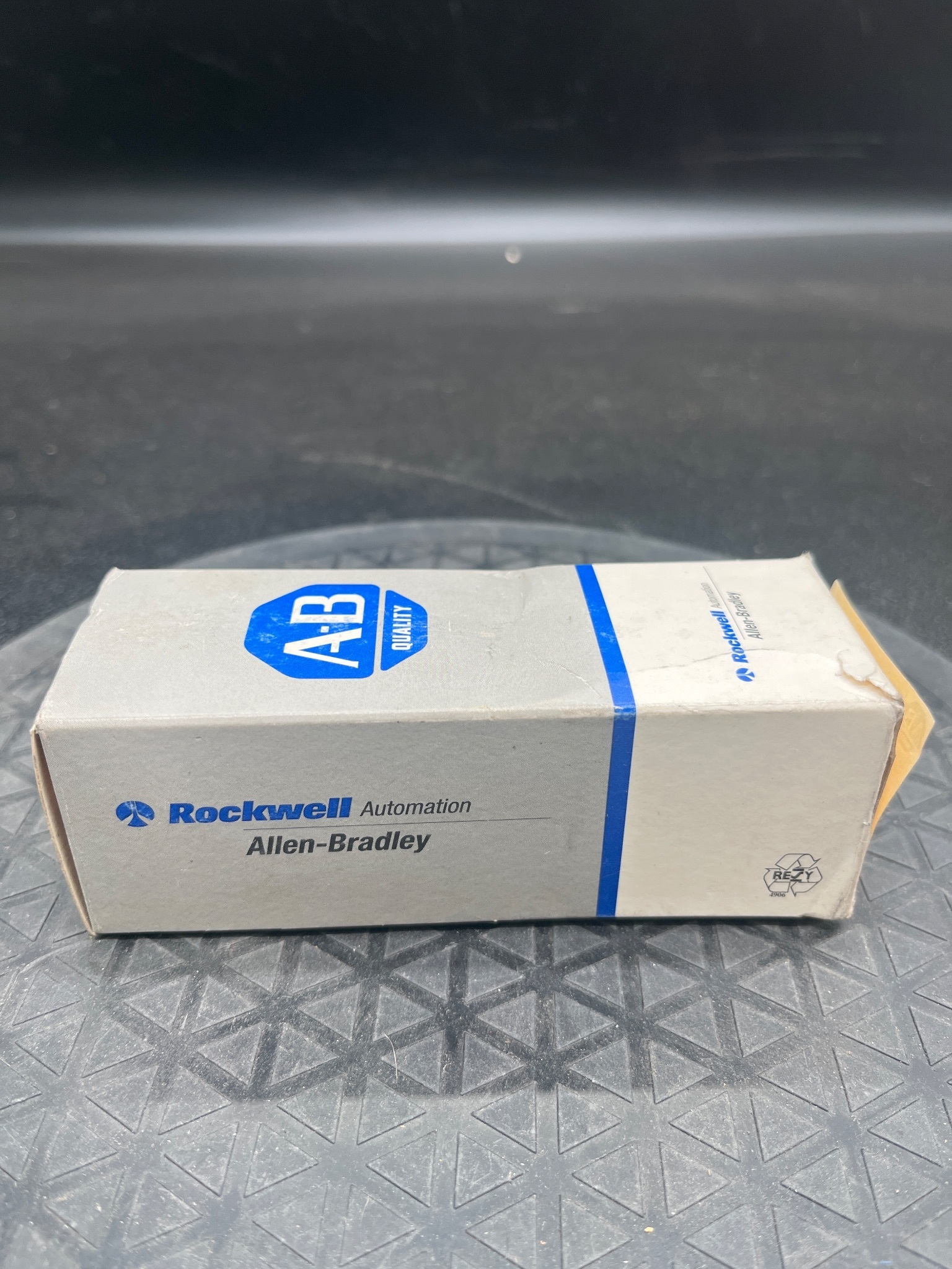 ALLEN BRADLEY 800MR-JX2B Selector Switch NEW 3