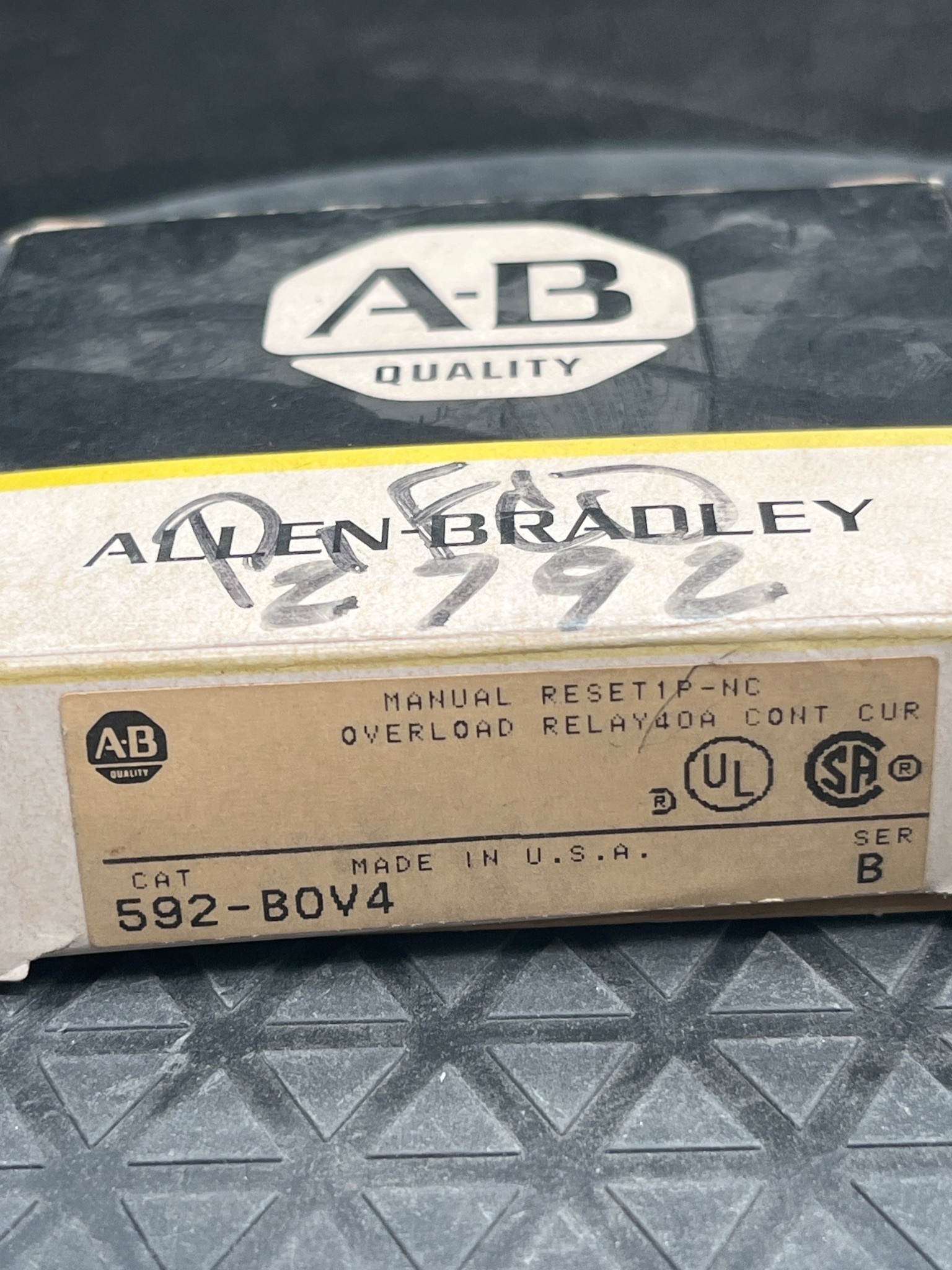 ALLEN BRADLEY 592-BOV4 Overload Relay NEW 4
