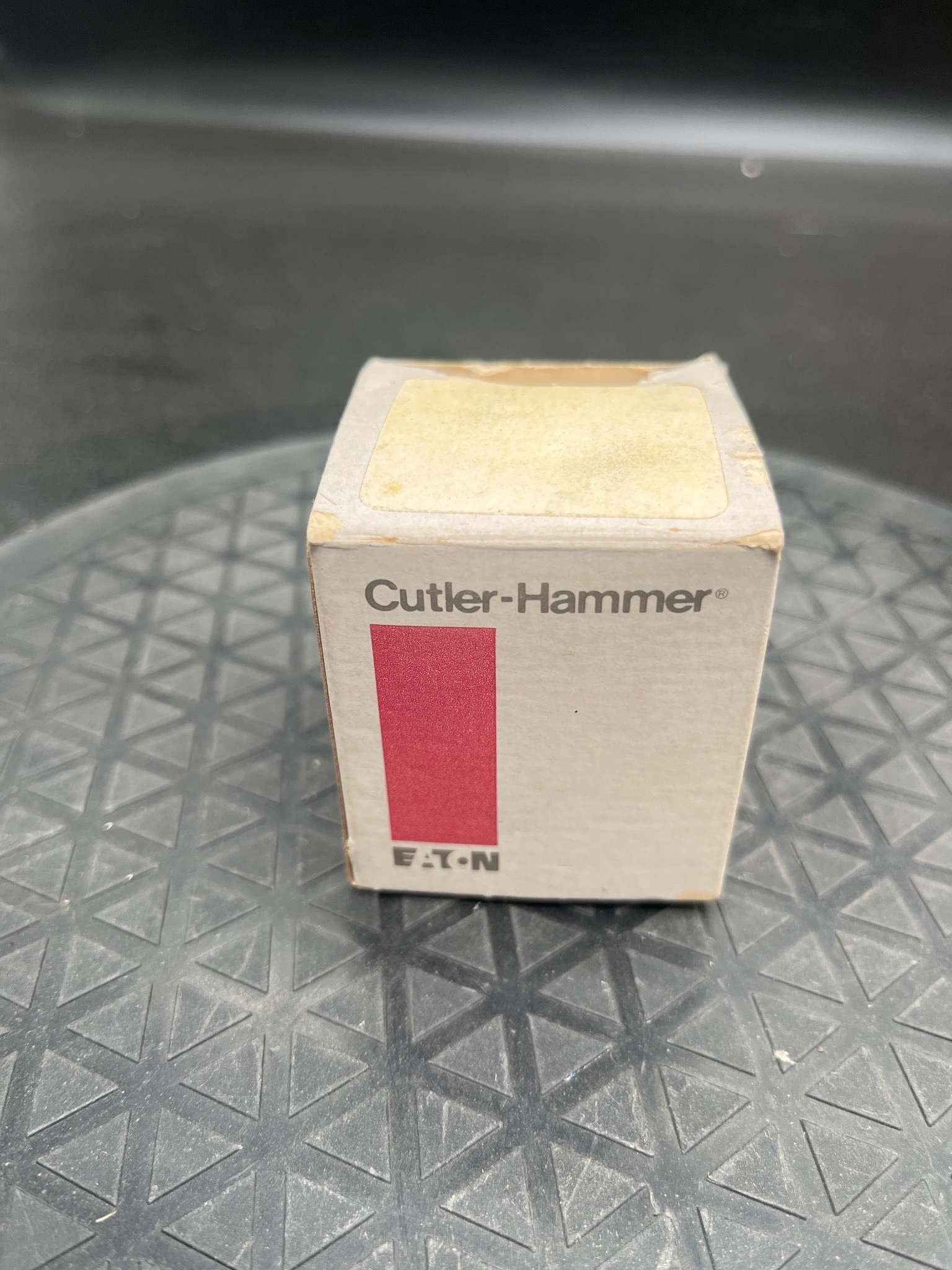 EATON CUTLER-HAMMER 10250T Selector Switch Operator NEW 1
