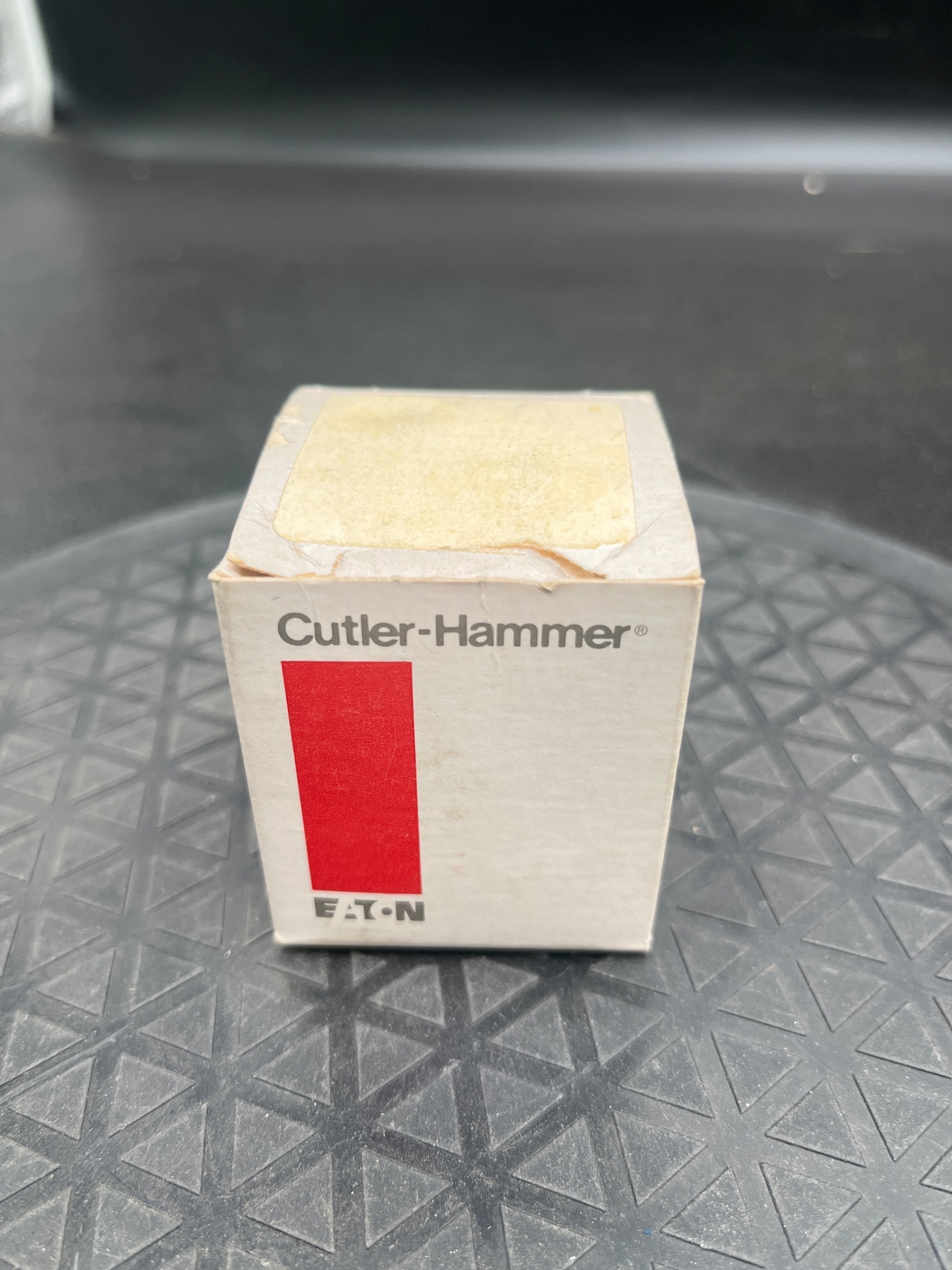 EATON CUTLER-HAMMER 10250T Selector Switch Operator NEW 3