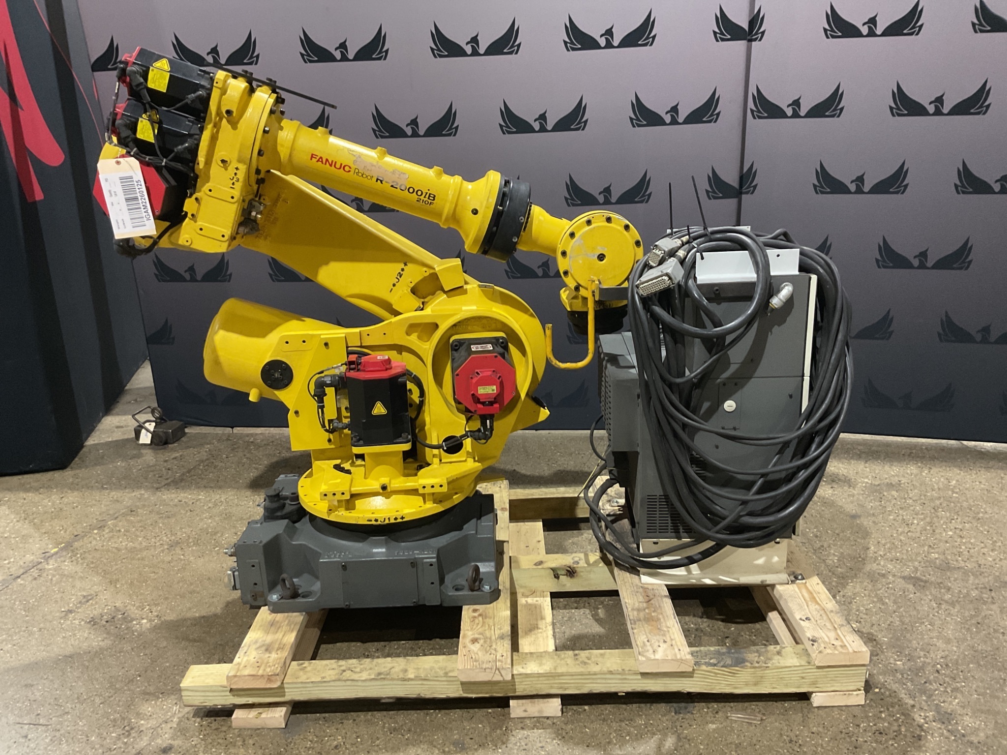 FANUC R-2000iB/210F Complete w/ R-30iB Controls 2014 USED 0