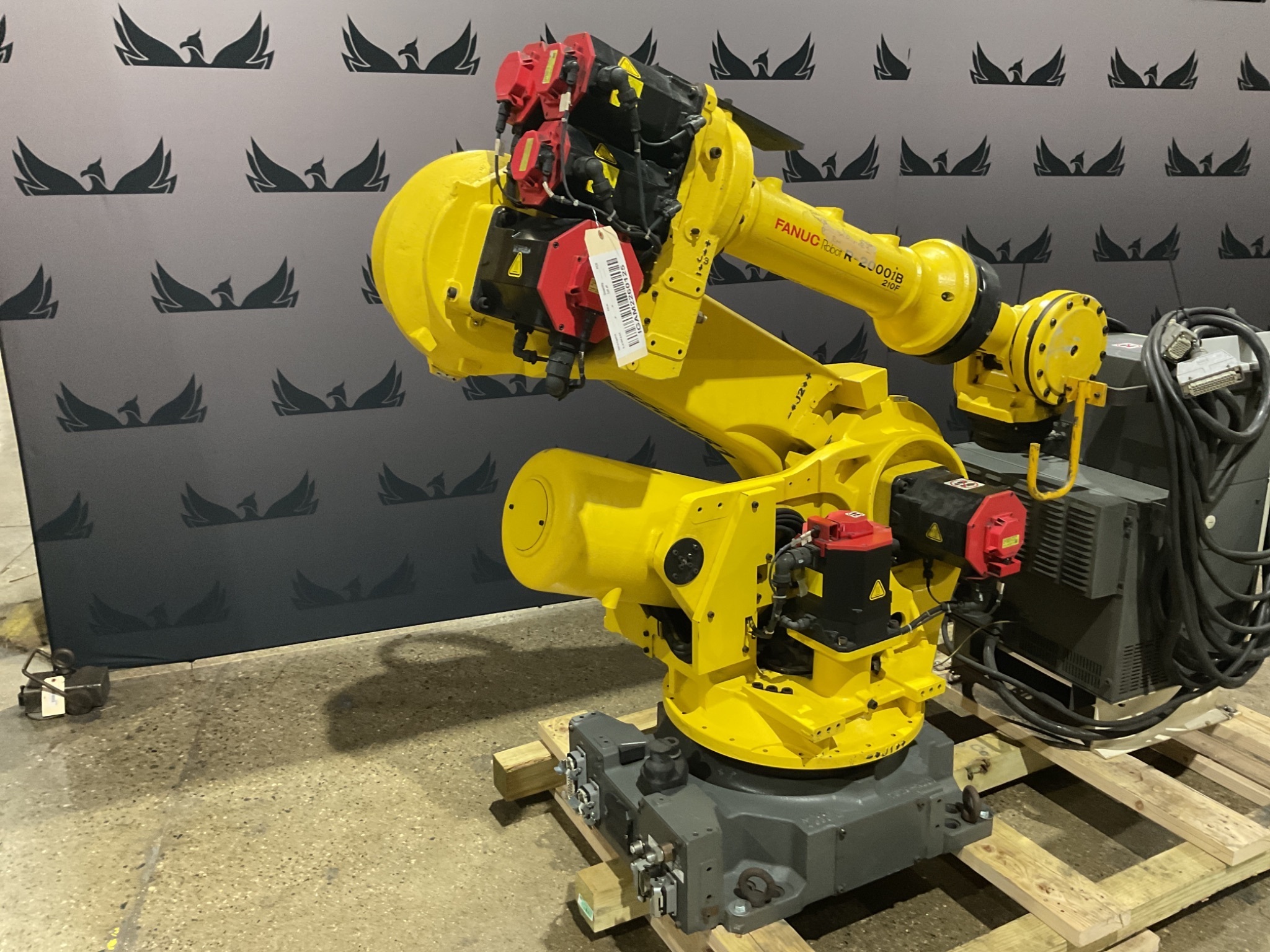 FANUC R-2000iB/210F Complete w/ R-30iB Controls 2014 USED 1