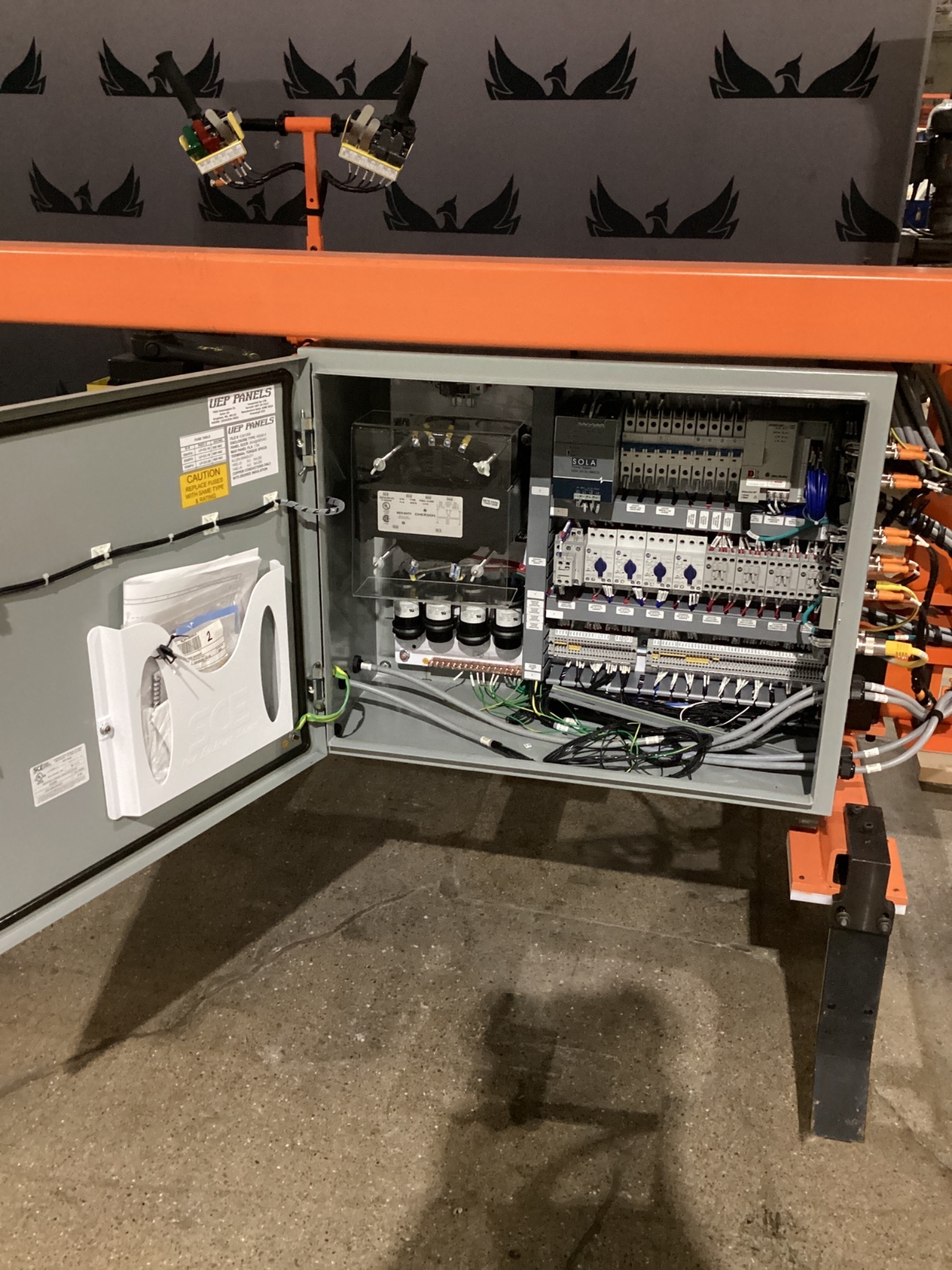 UNIFIED INDUSTRIES Electric Lift Assist USED 7