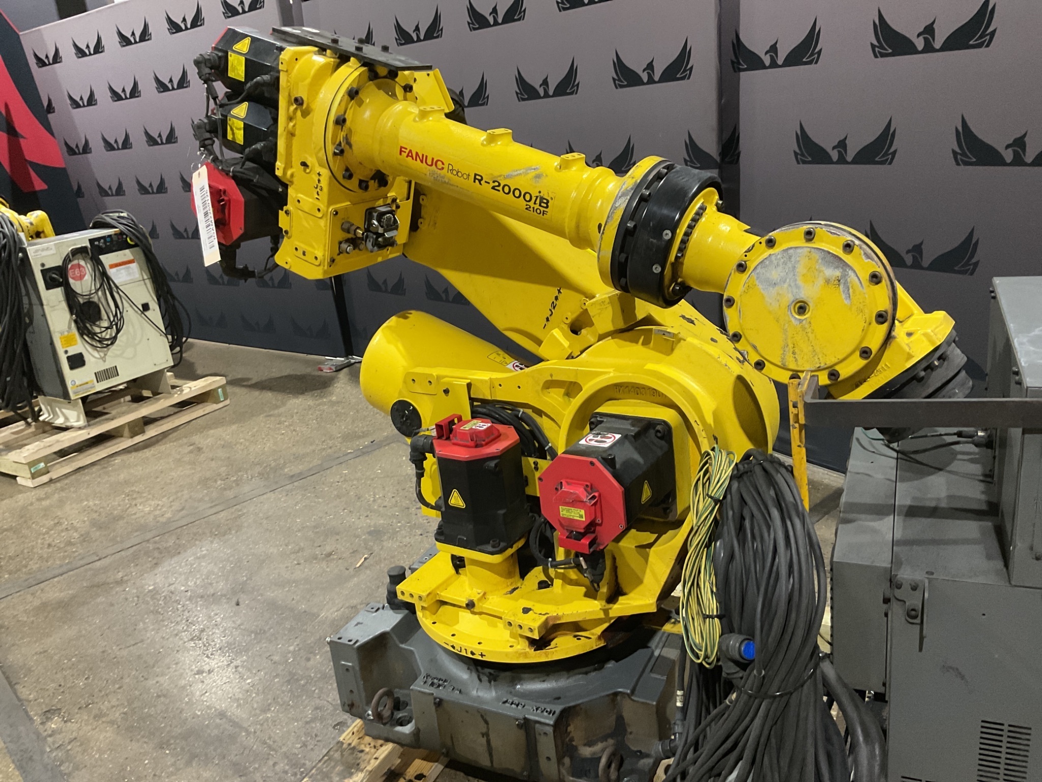 FANUC R-2000iB/210F Complete w/ R-30iB Controls 2014 USED 1