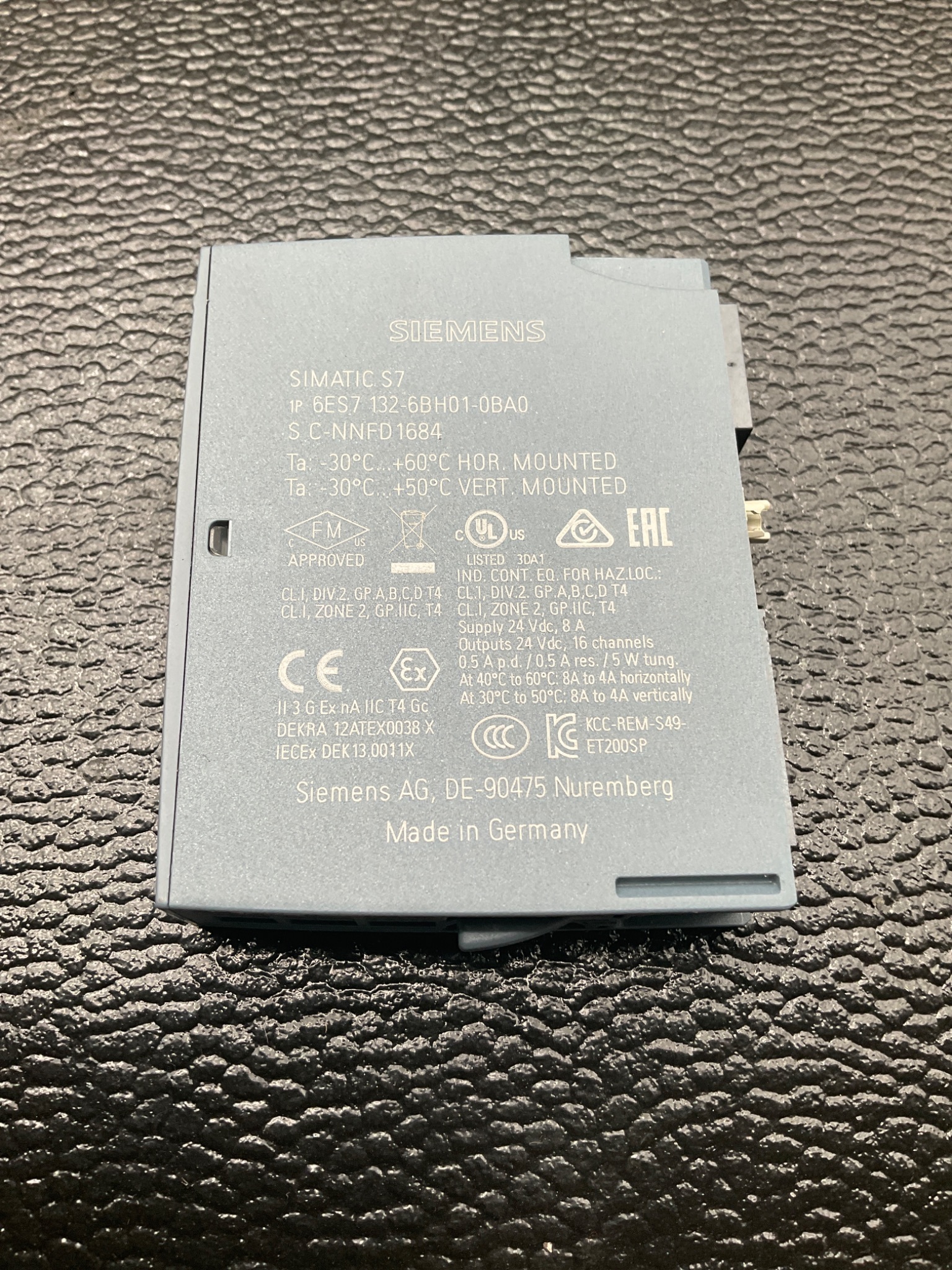 SIEMENS 6ES7 132-6BH01-0BA0 SIMATIC ET 200SP Digital Output Module USED 1