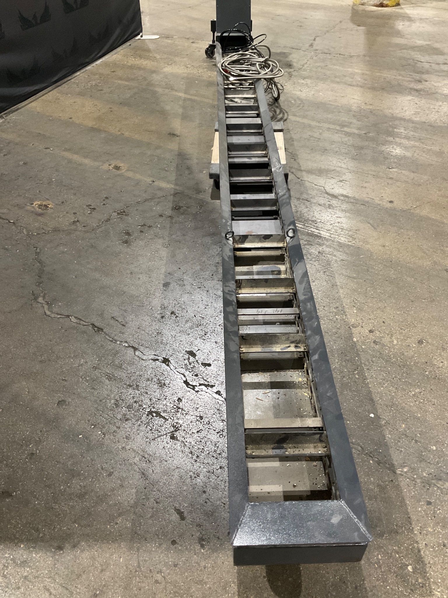 BETAKE 329 Metal Chip Conveyor USED 7