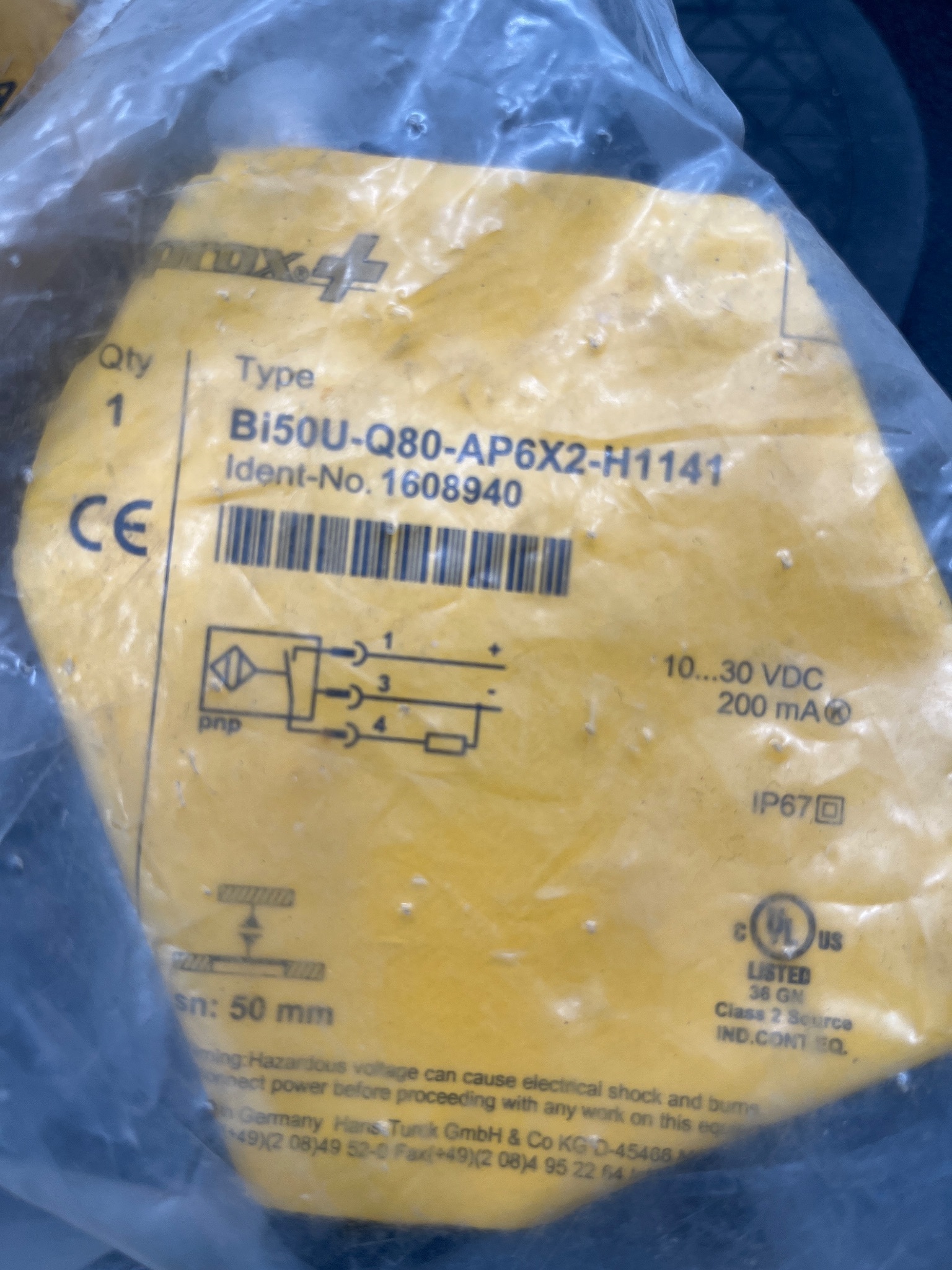 TURCK 1608940 Inductive Proximity Sensor NEW 3