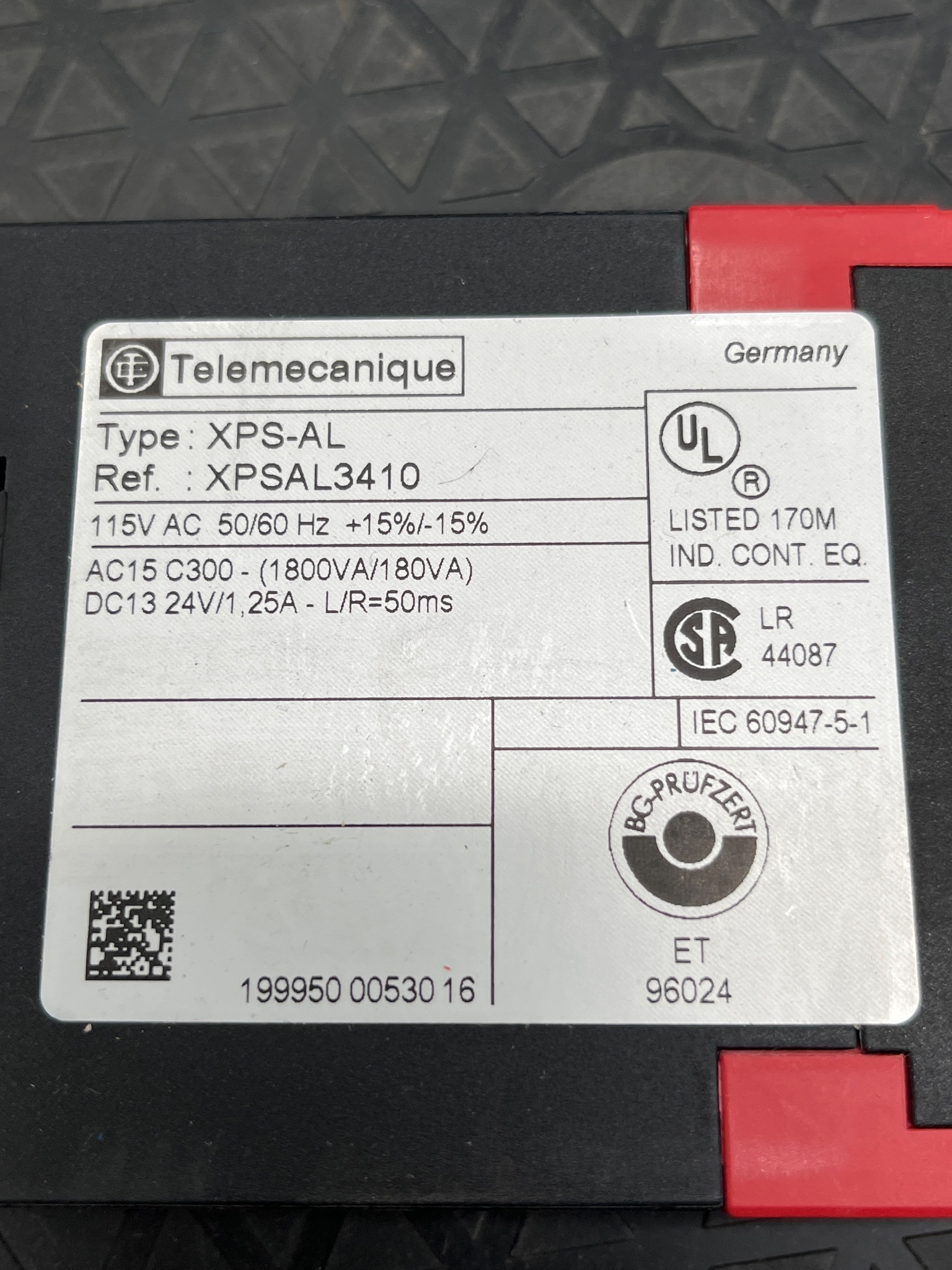 TELEMECANIQUE XPS-AL Safety Relay NEW 8