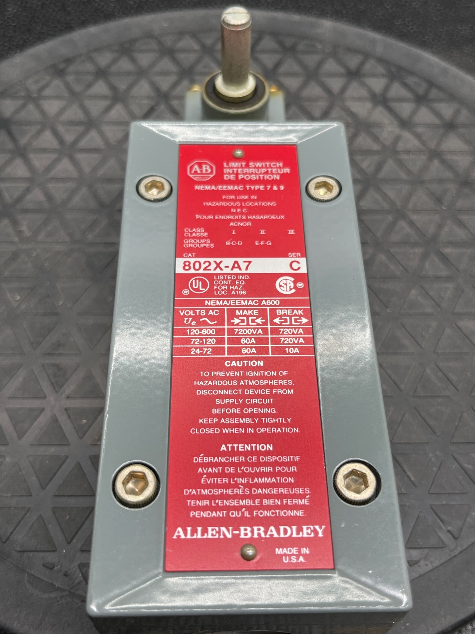 ALLEN BRADLEY 802X-A7 Limit Switch USED 4