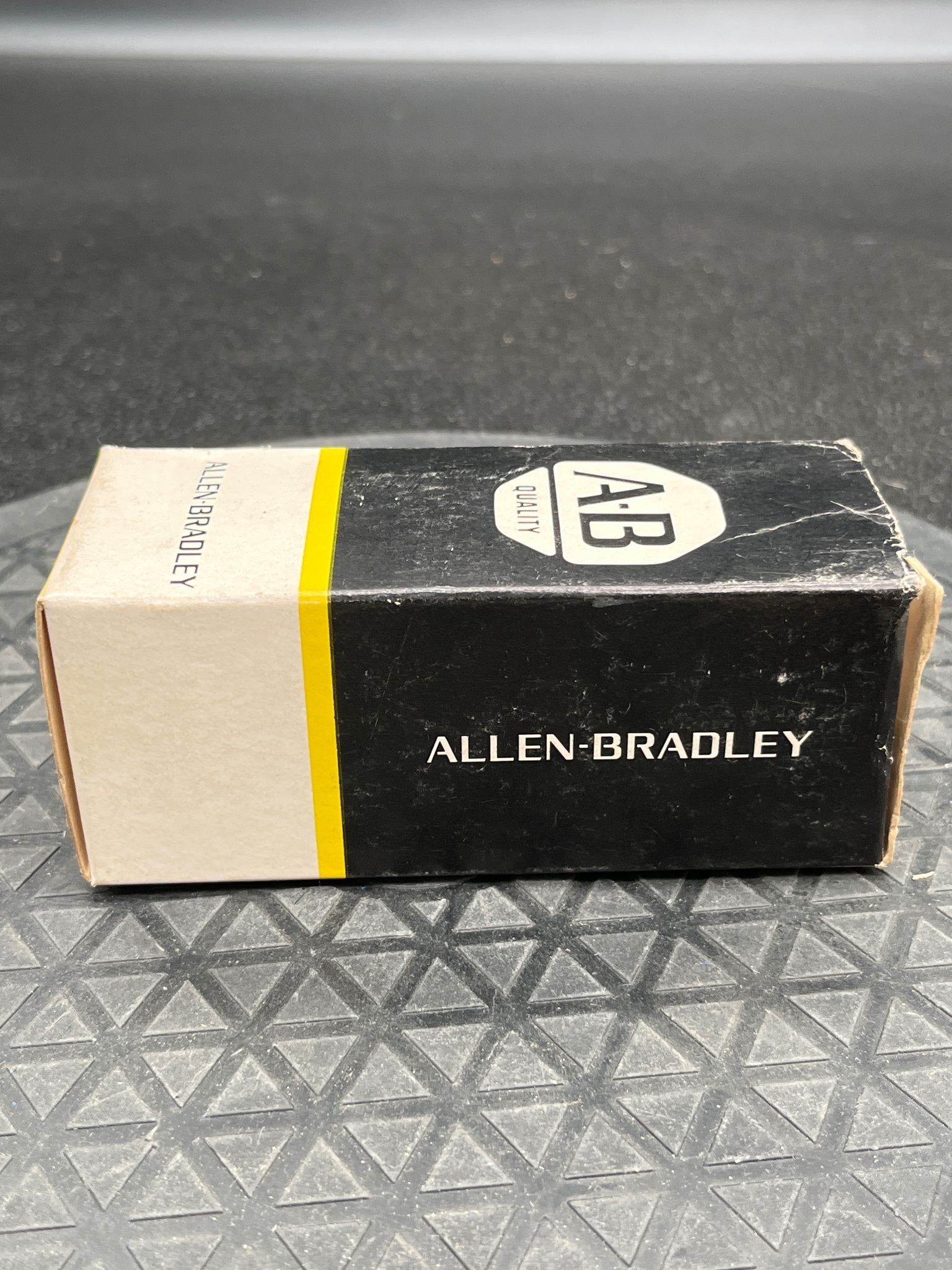 ALLEN BRADLEY 595-BB Auxiliary Contact NEW 3