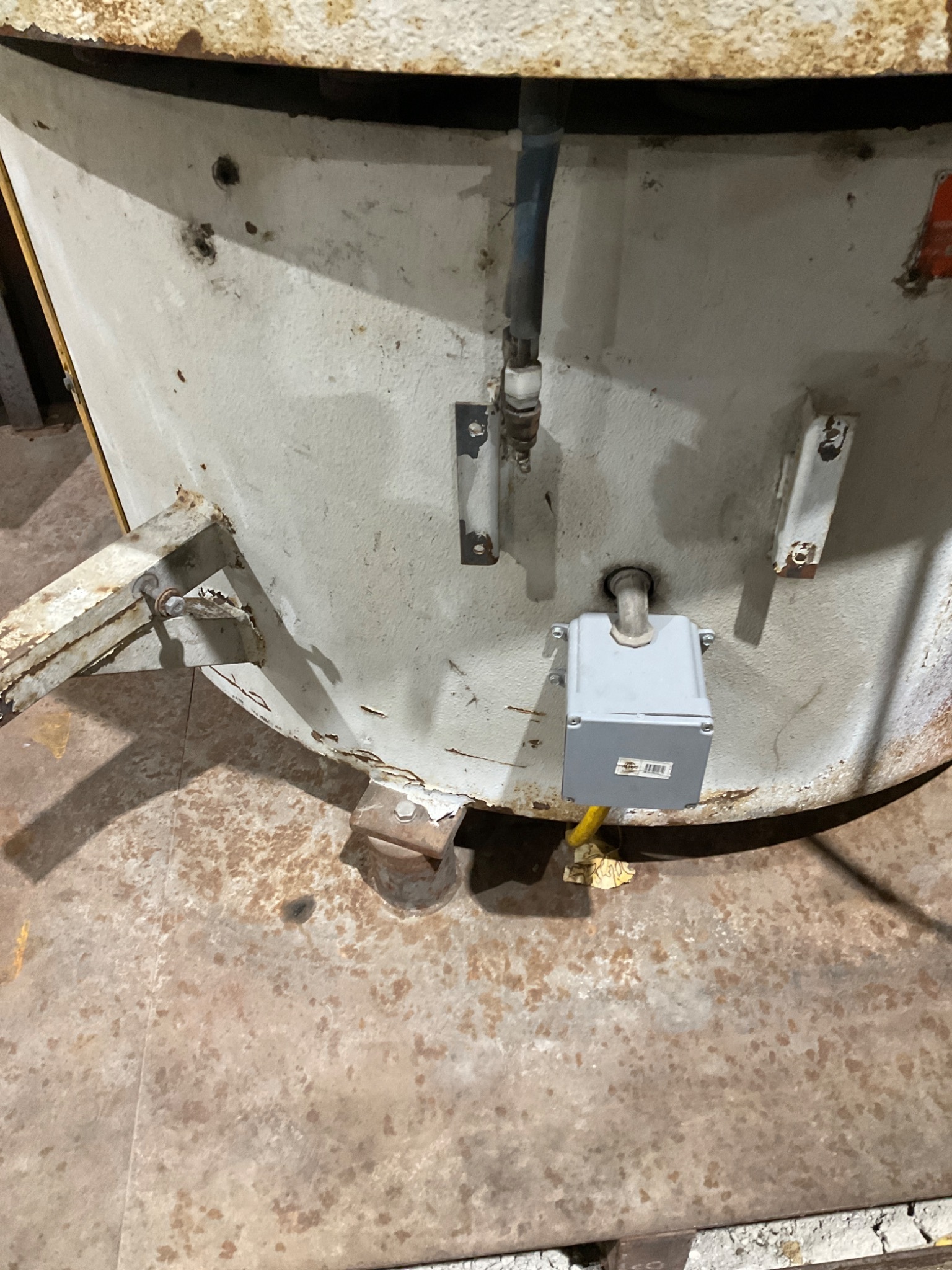 GIANT GP-12 Vibratory Finishing Bowl USED 12
