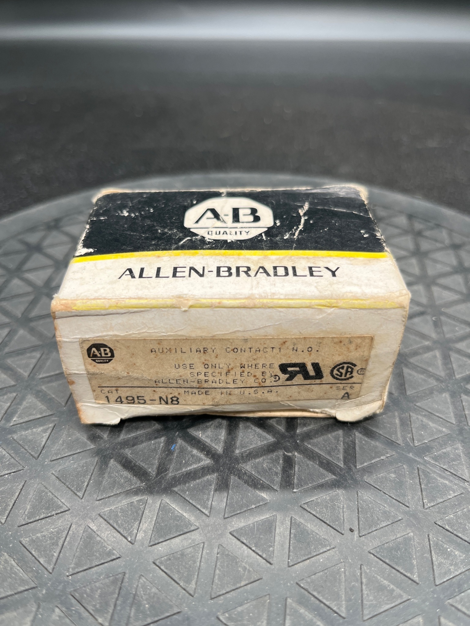 ALLEN BRADLEY 1495-N8 Auxiliary Contact NEW 2