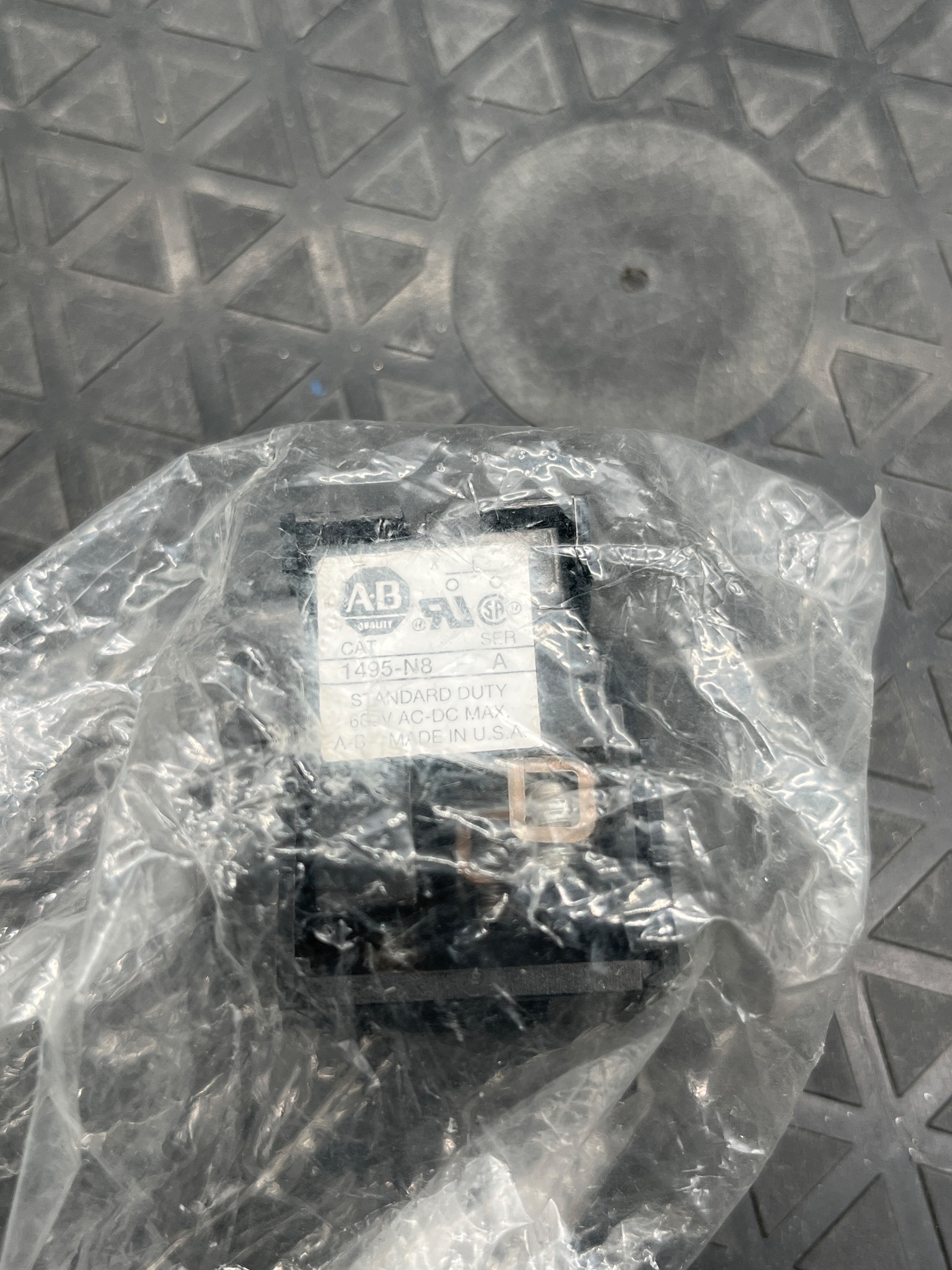 ALLEN BRADLEY 1495-N8 Auxiliary Contact NEW 4