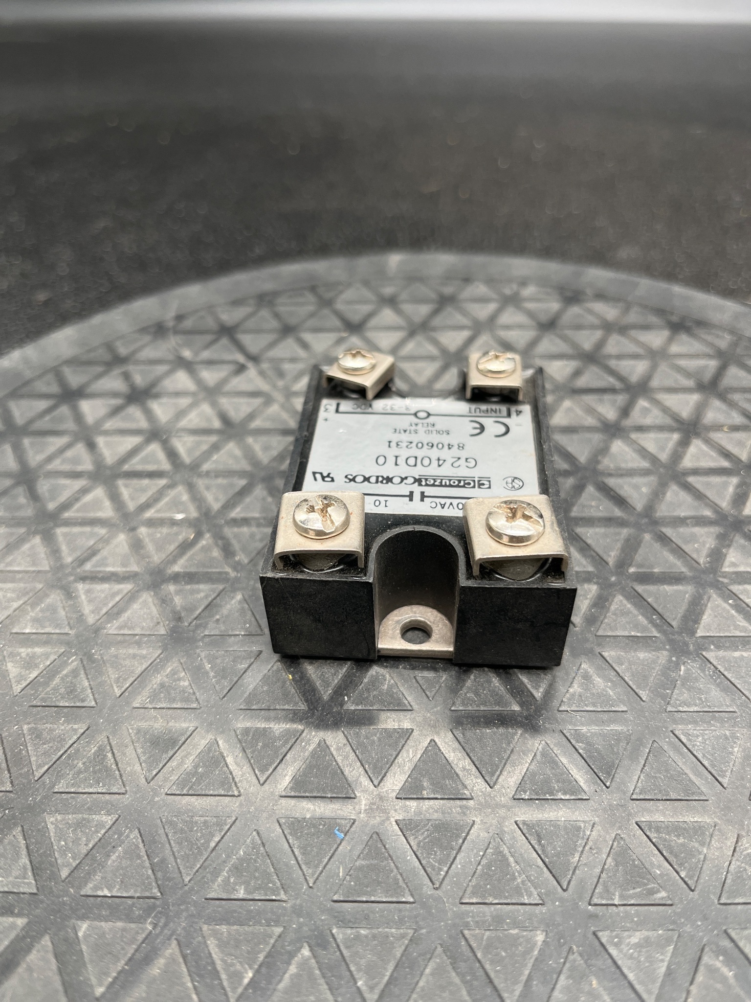 CROUZET G240D10 Solid State Relay USED 2