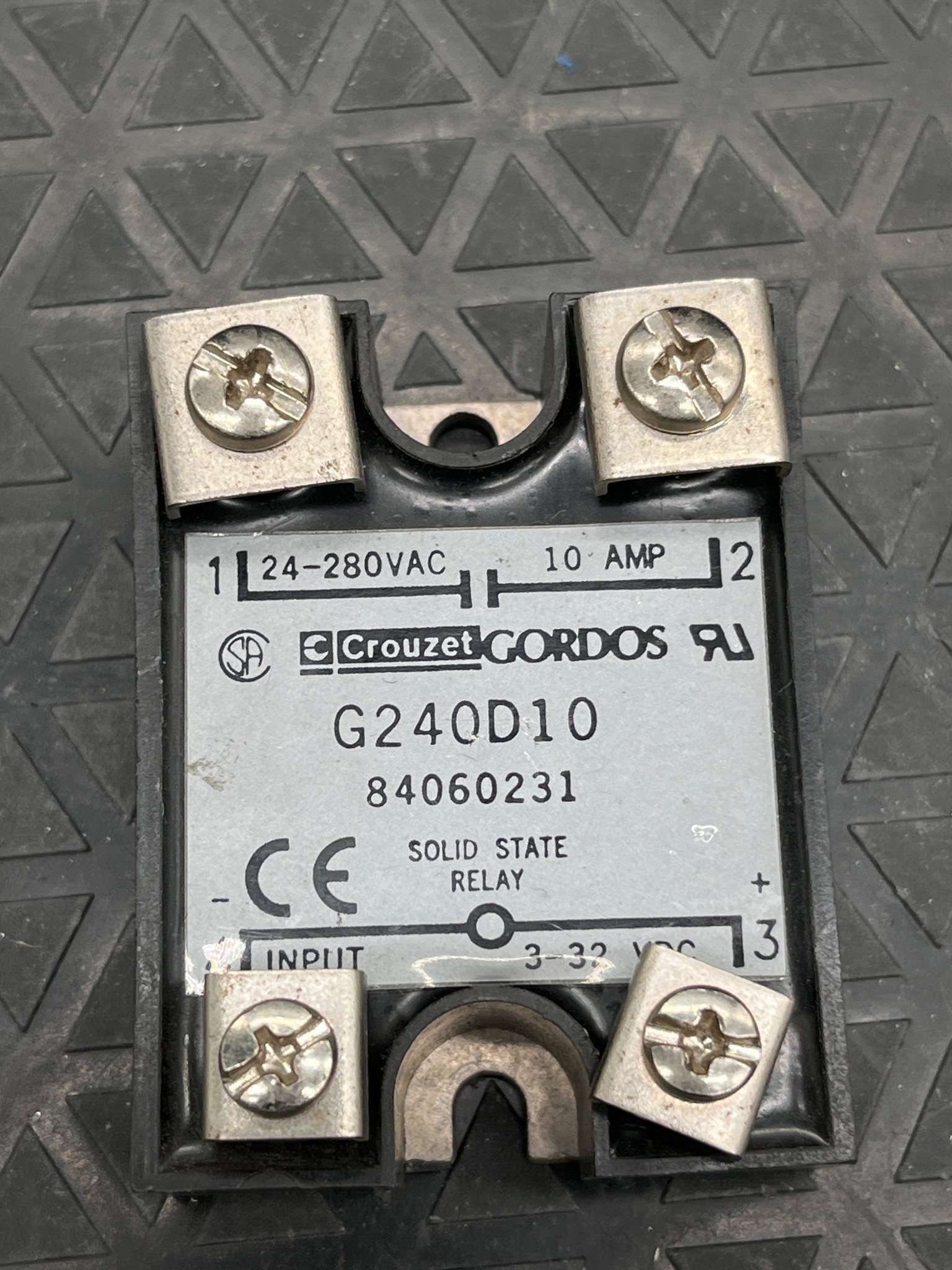 CROUZET G240D10 Solid State Relay USED 4
