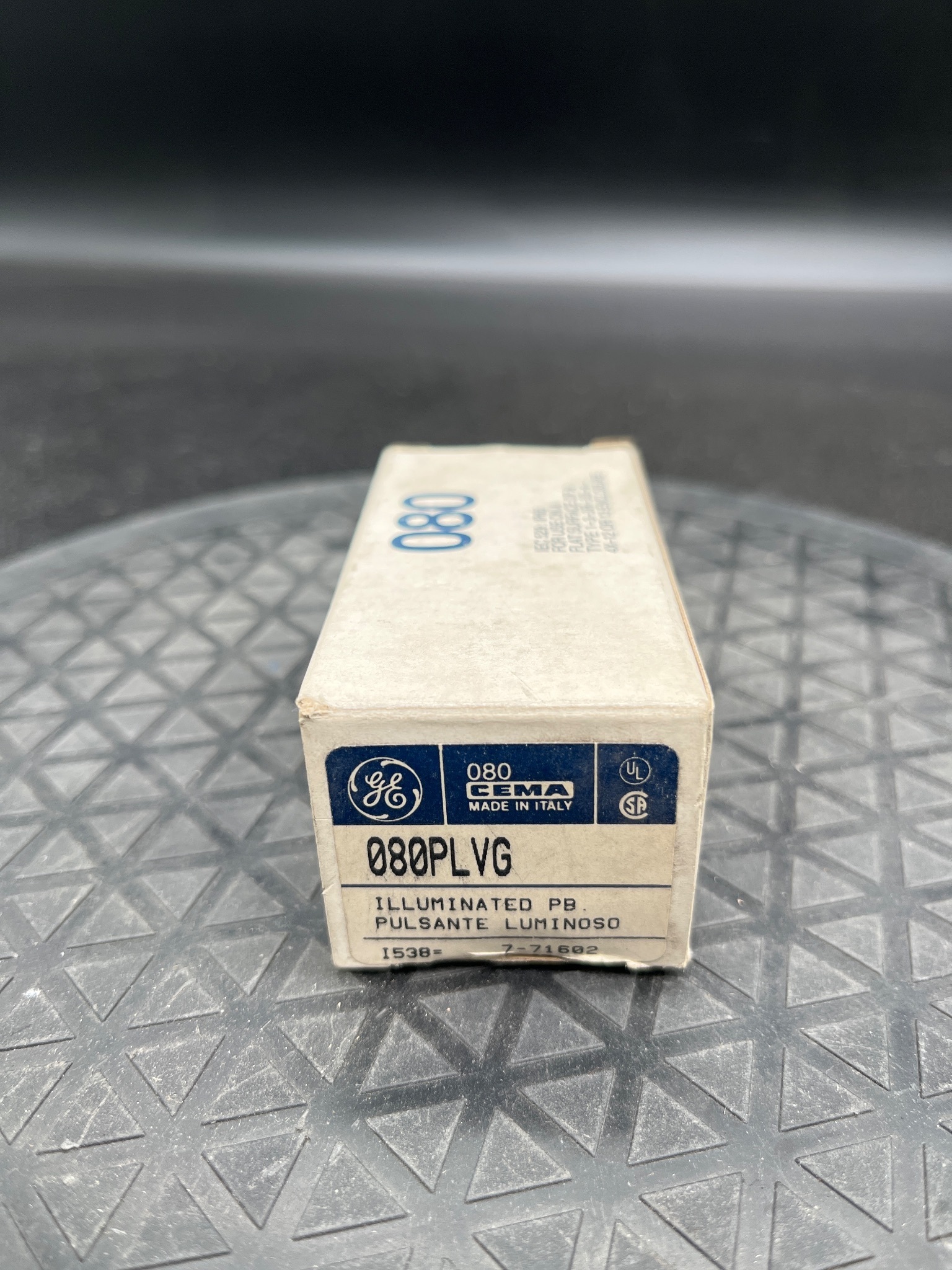 GENERAL ELECTRIC 080PLVG Illuminated Pushbutton NEW 0