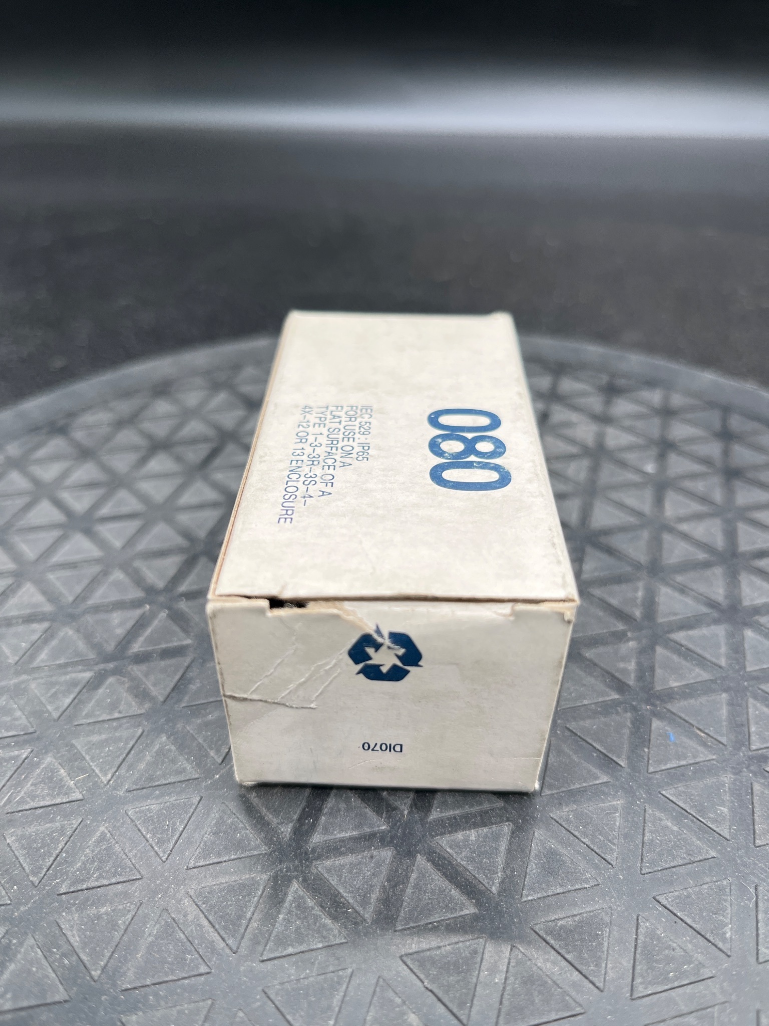 GENERAL ELECTRIC 080PLVG Illuminated Pushbutton NEW 2