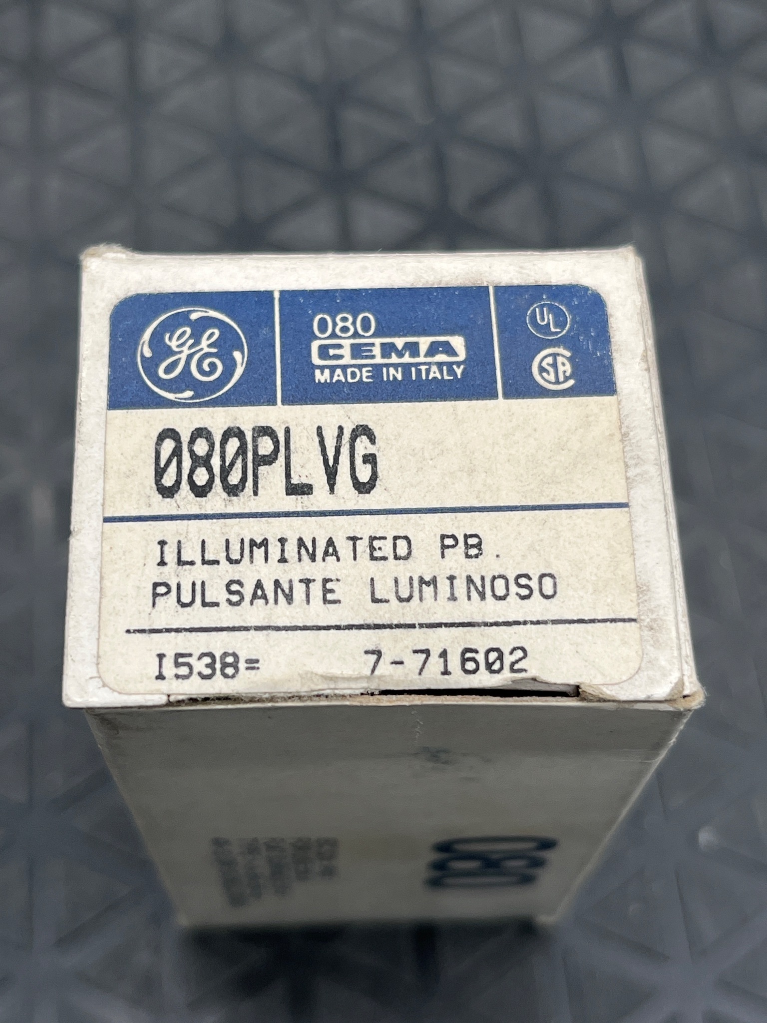 GENERAL ELECTRIC 080PLVG Illuminated Pushbutton NEW 4