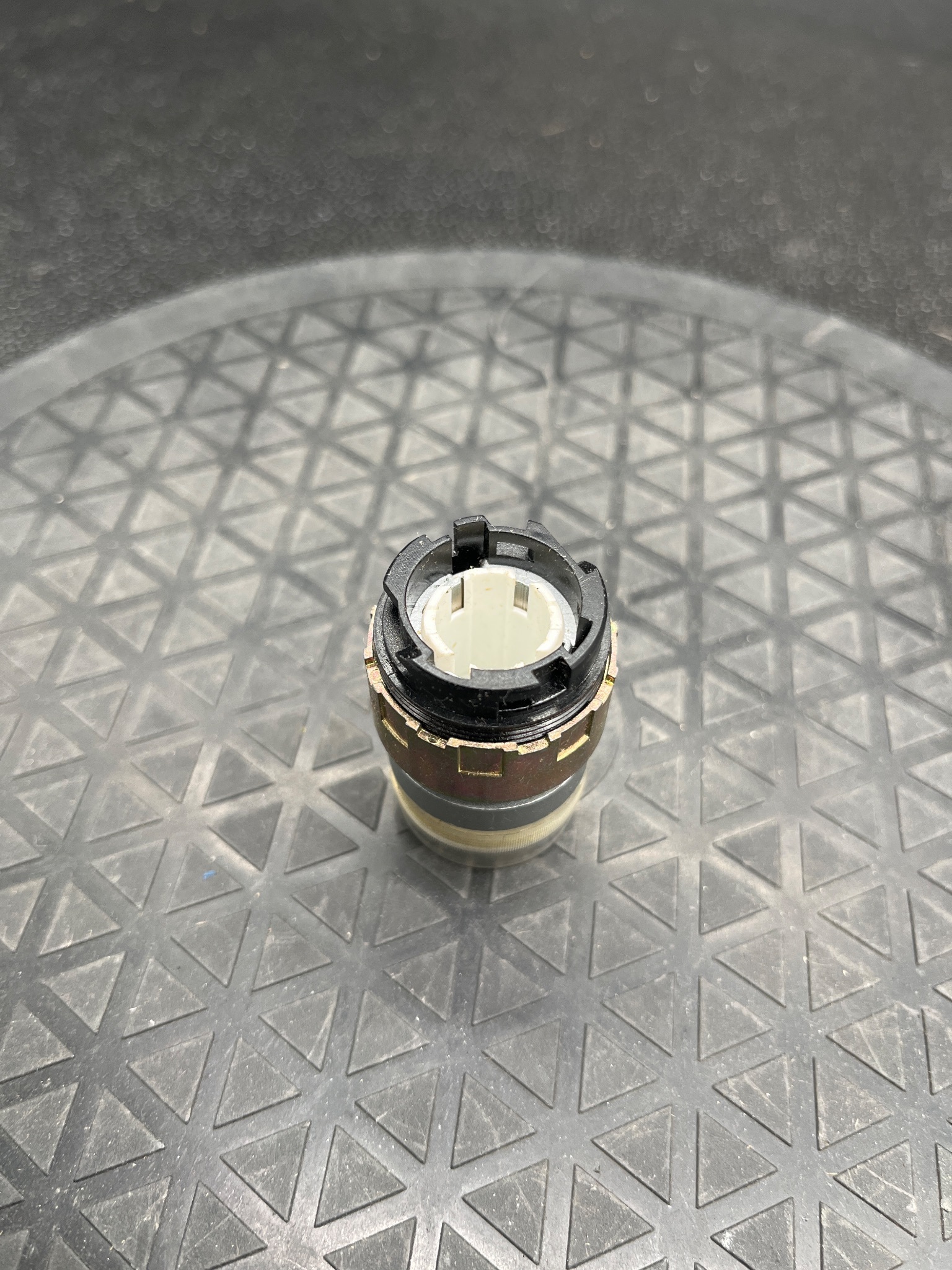 GENERAL ELECTRIC 080PLVG Illuminated Pushbutton NEW 6