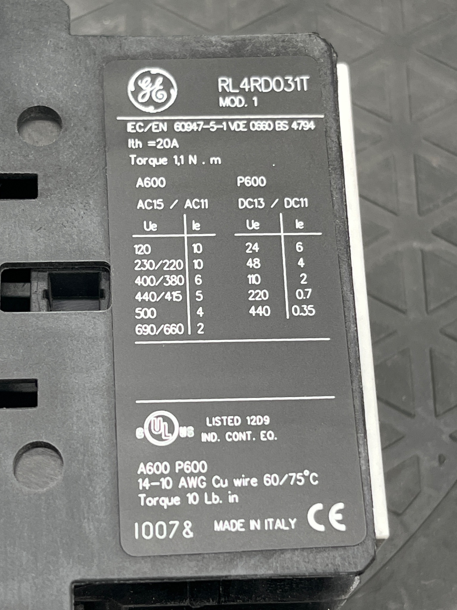 GENERAL ELECTRIC RL4RD031TD Auxiliary Relay 24V 3NO-1NC NEW 9