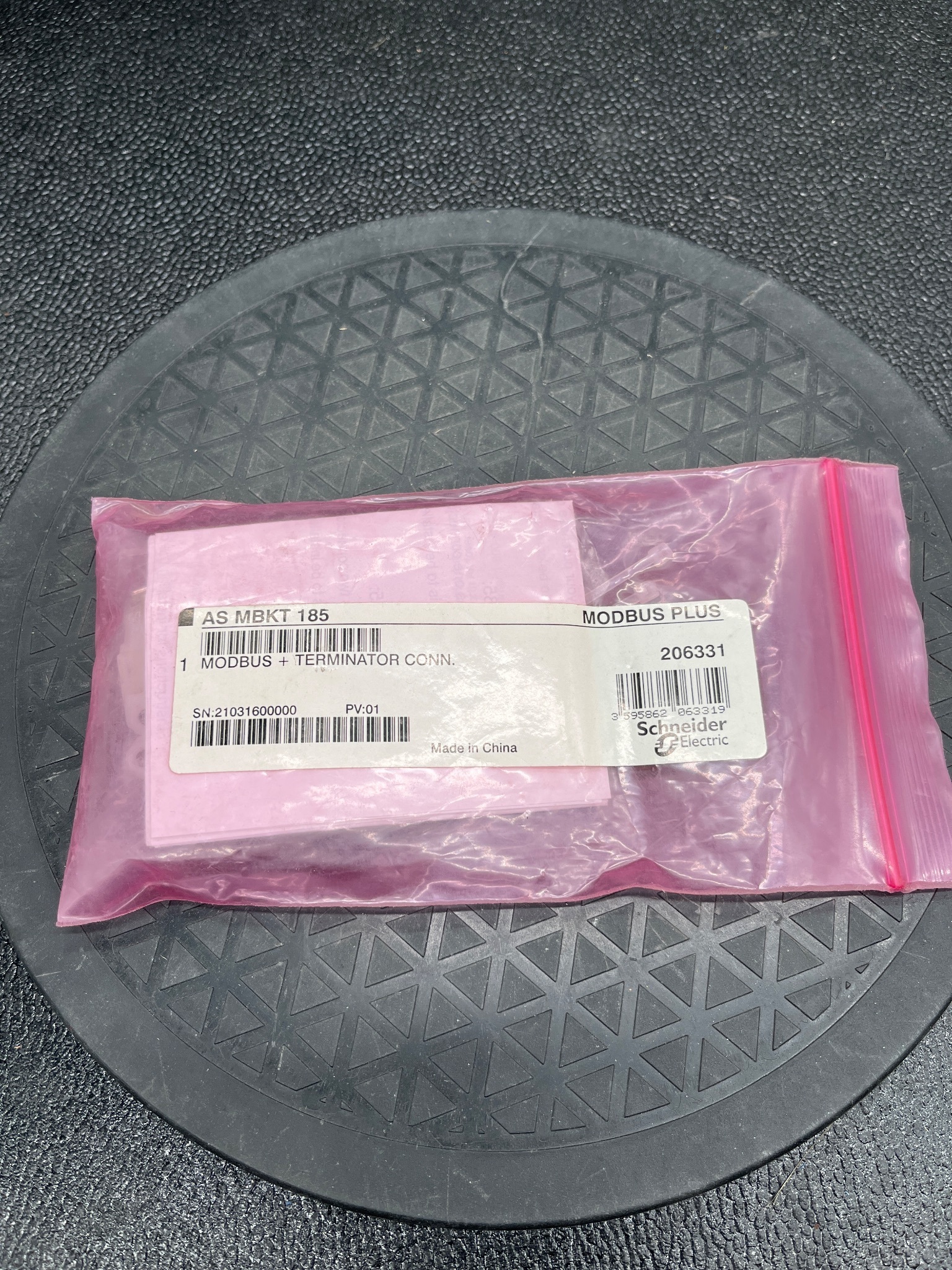 SCHNEIDER ELECTRIC AS MBKT 185 Modbus + Terminator Connector NEW 0
