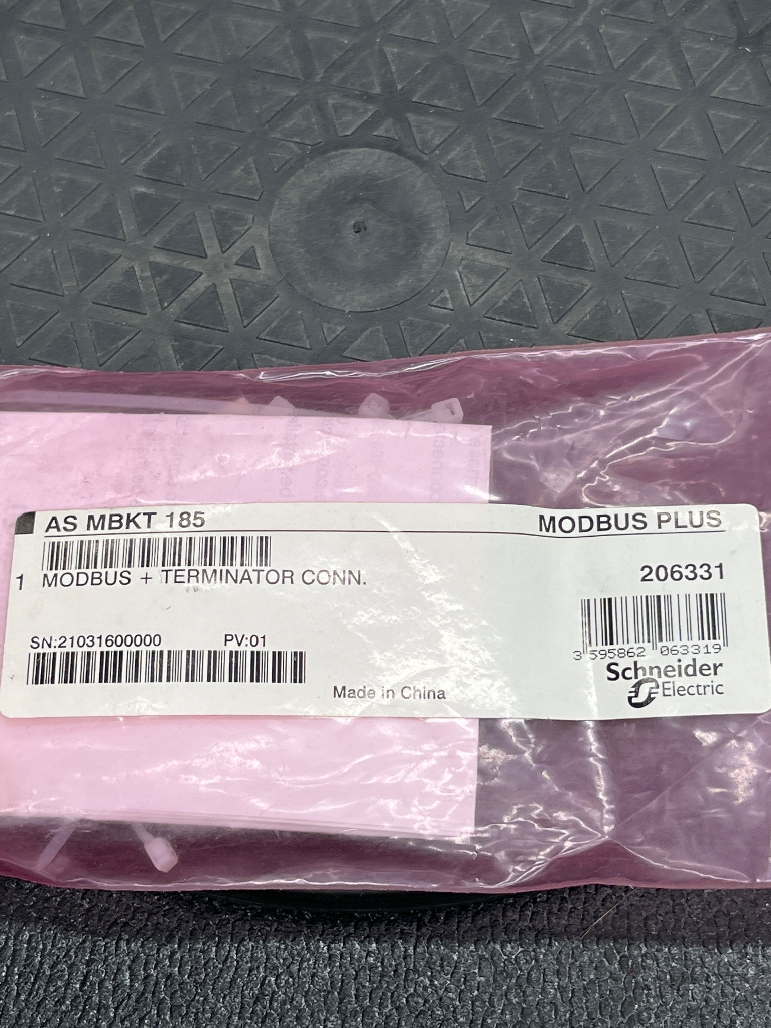 SCHNEIDER ELECTRIC AS MBKT 185 Modbus + Terminator Connector NEW 3