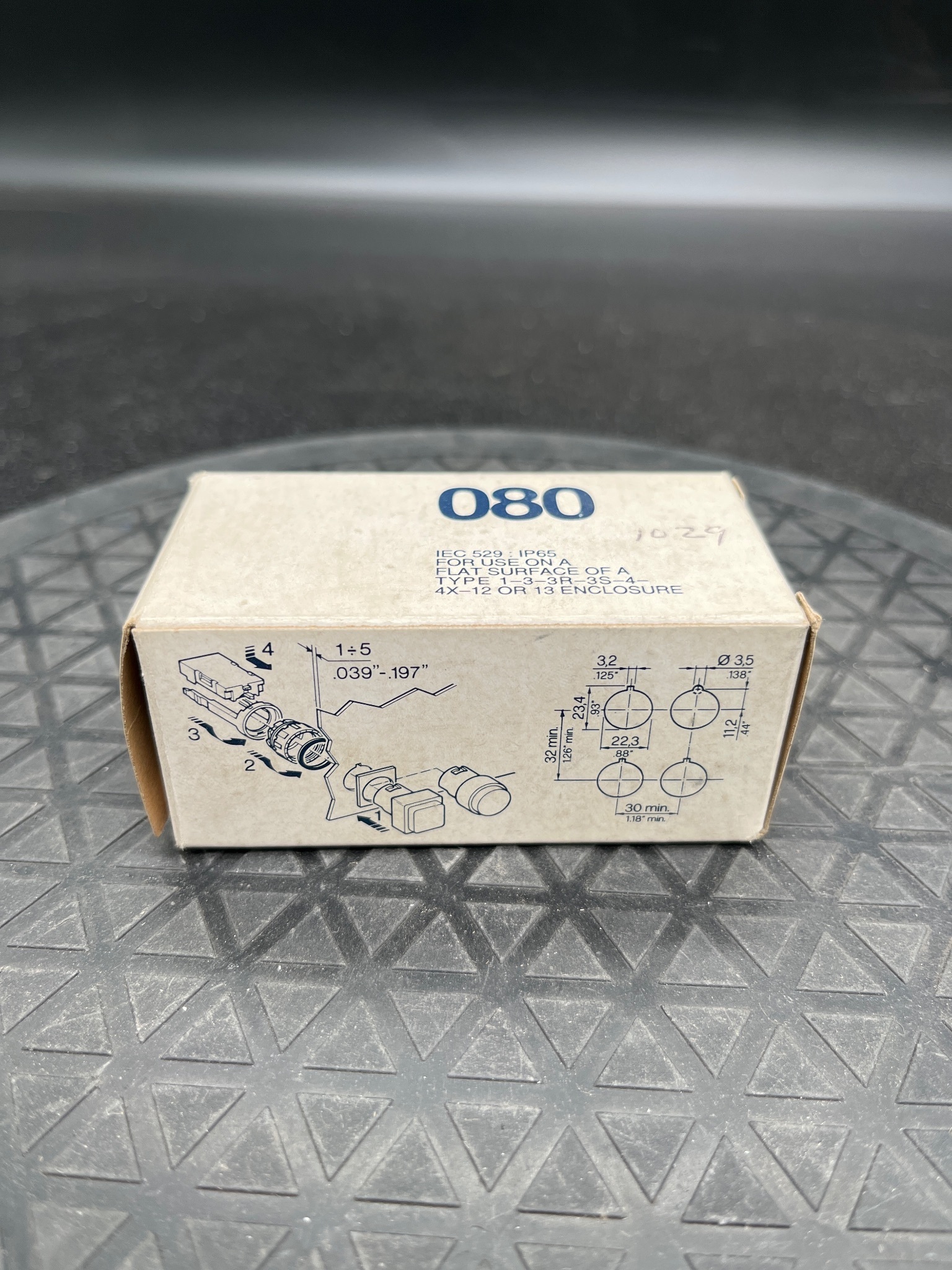 GENERAL ELECTRIC 080PLBG Pushbutton Switch NEW 1