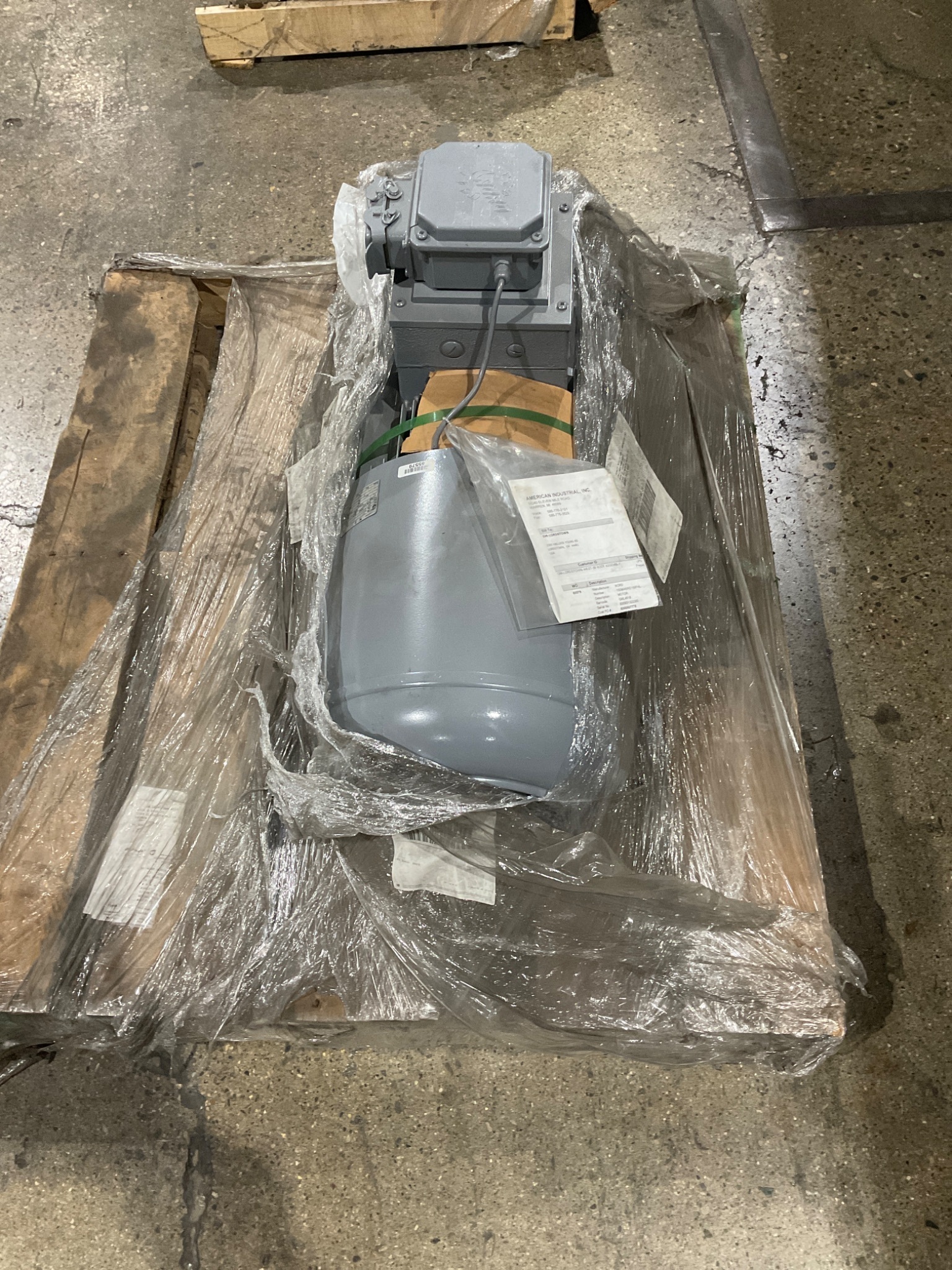 NORD 160M/4BRE150FHL Electric Motor 3PH 15HP 1770 RPM USED 7