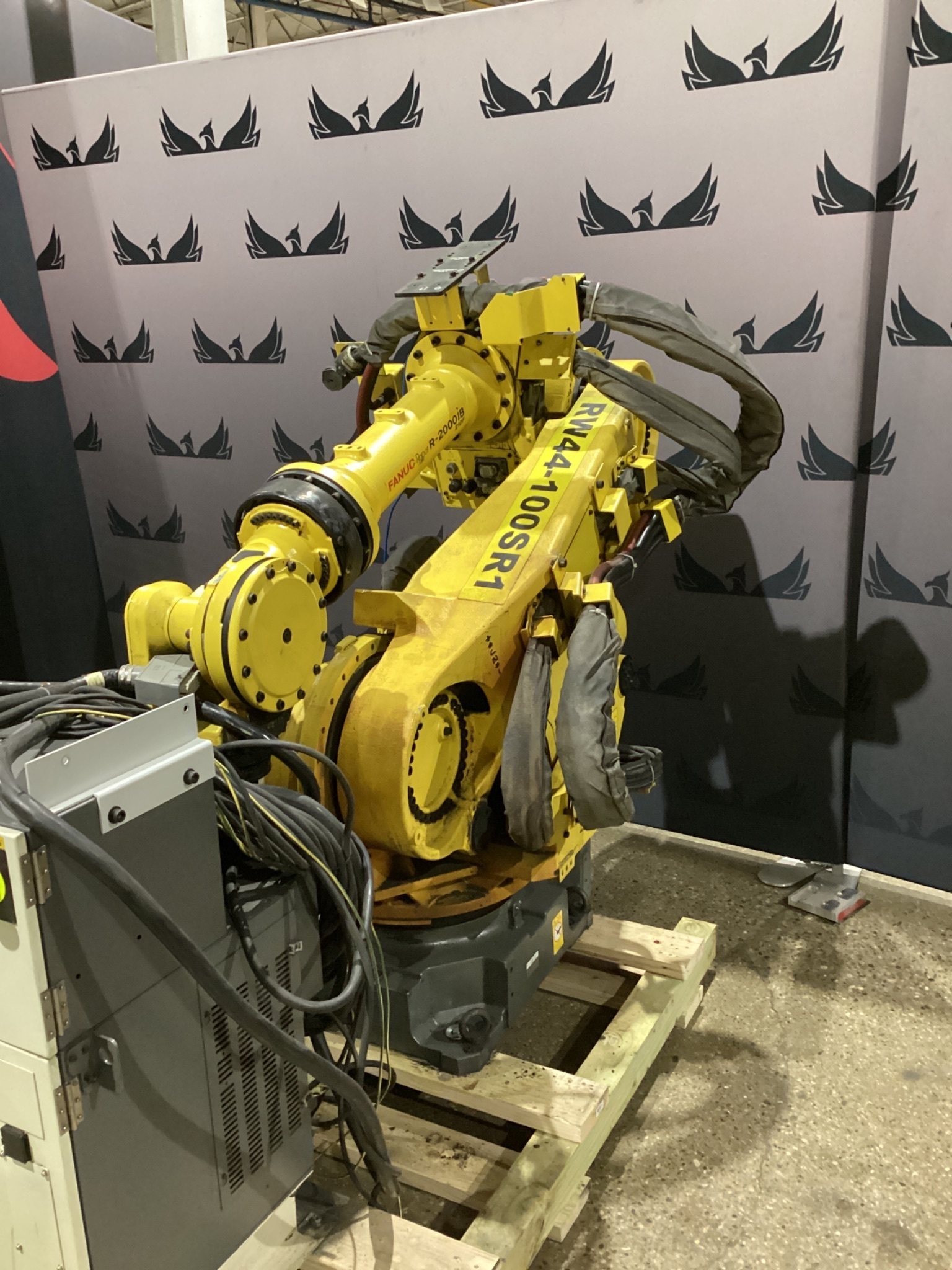 FANUC R-2000iB/210F Complete w/ R-30iB Controls USED 1