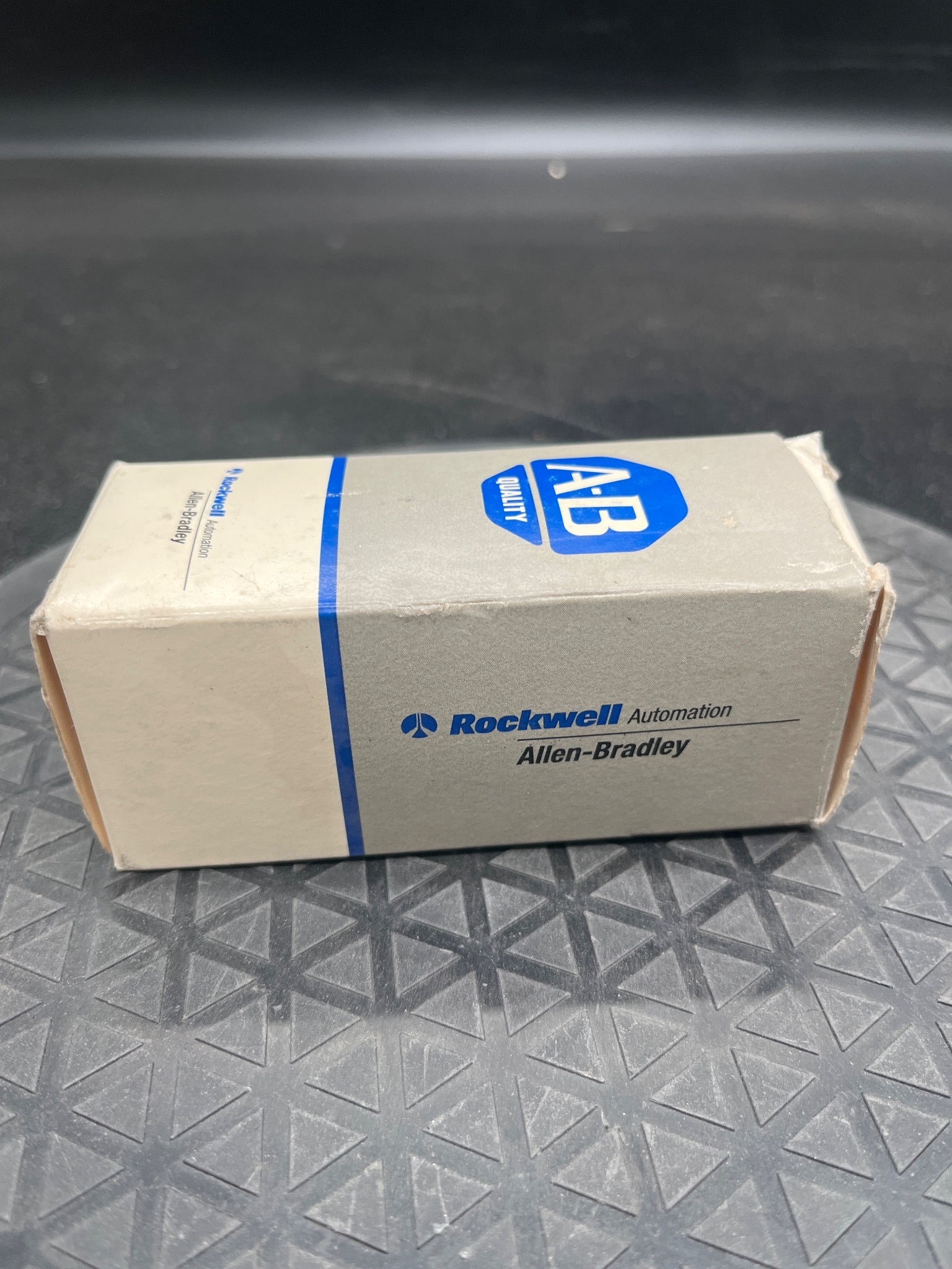 ALLEN BRADLEY 800T-PSDT16R Push Button Operator NEW 2