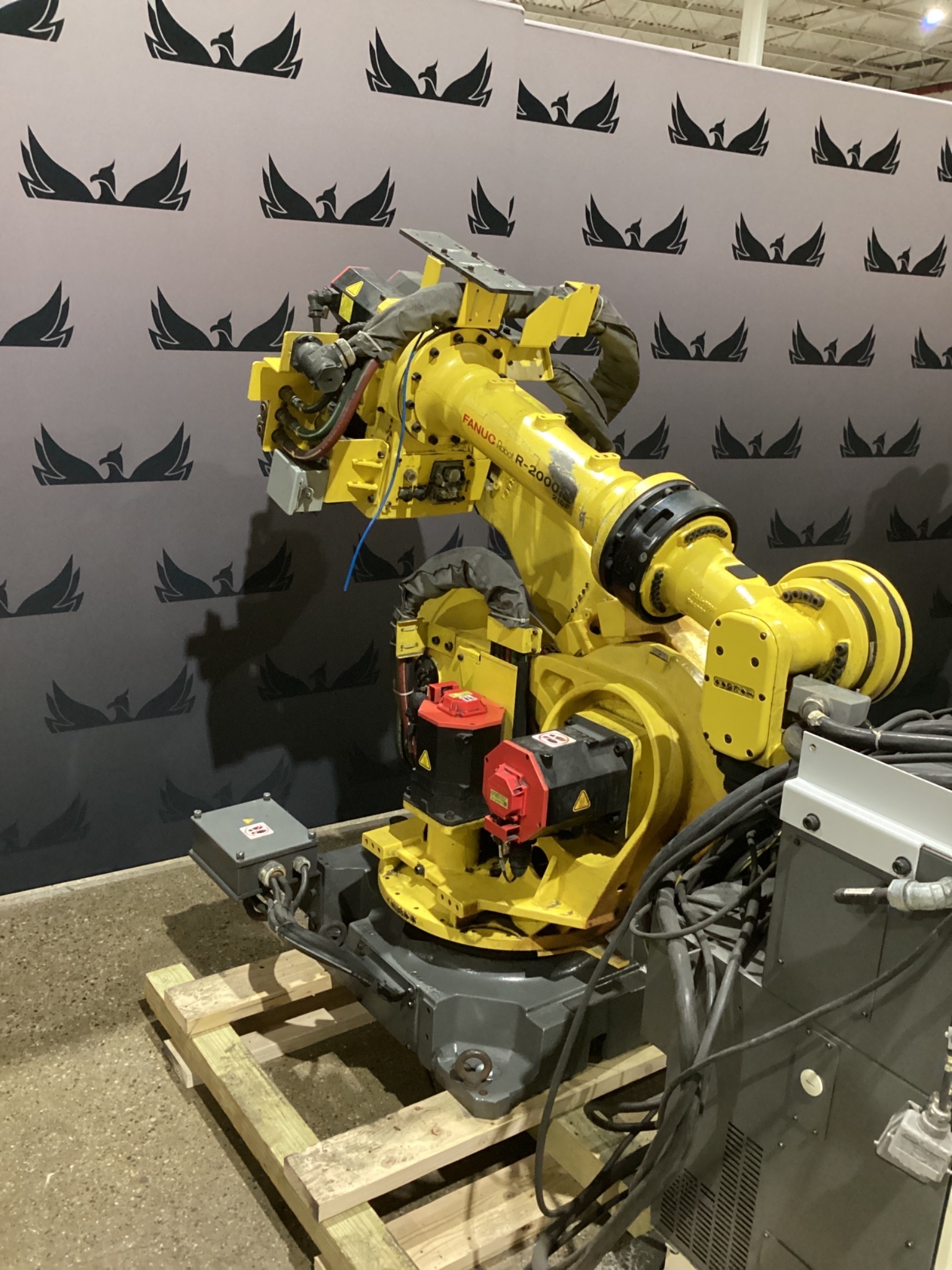 FANUC R-2000iB/210F Complete w/ R-30iB Controls USED 2
