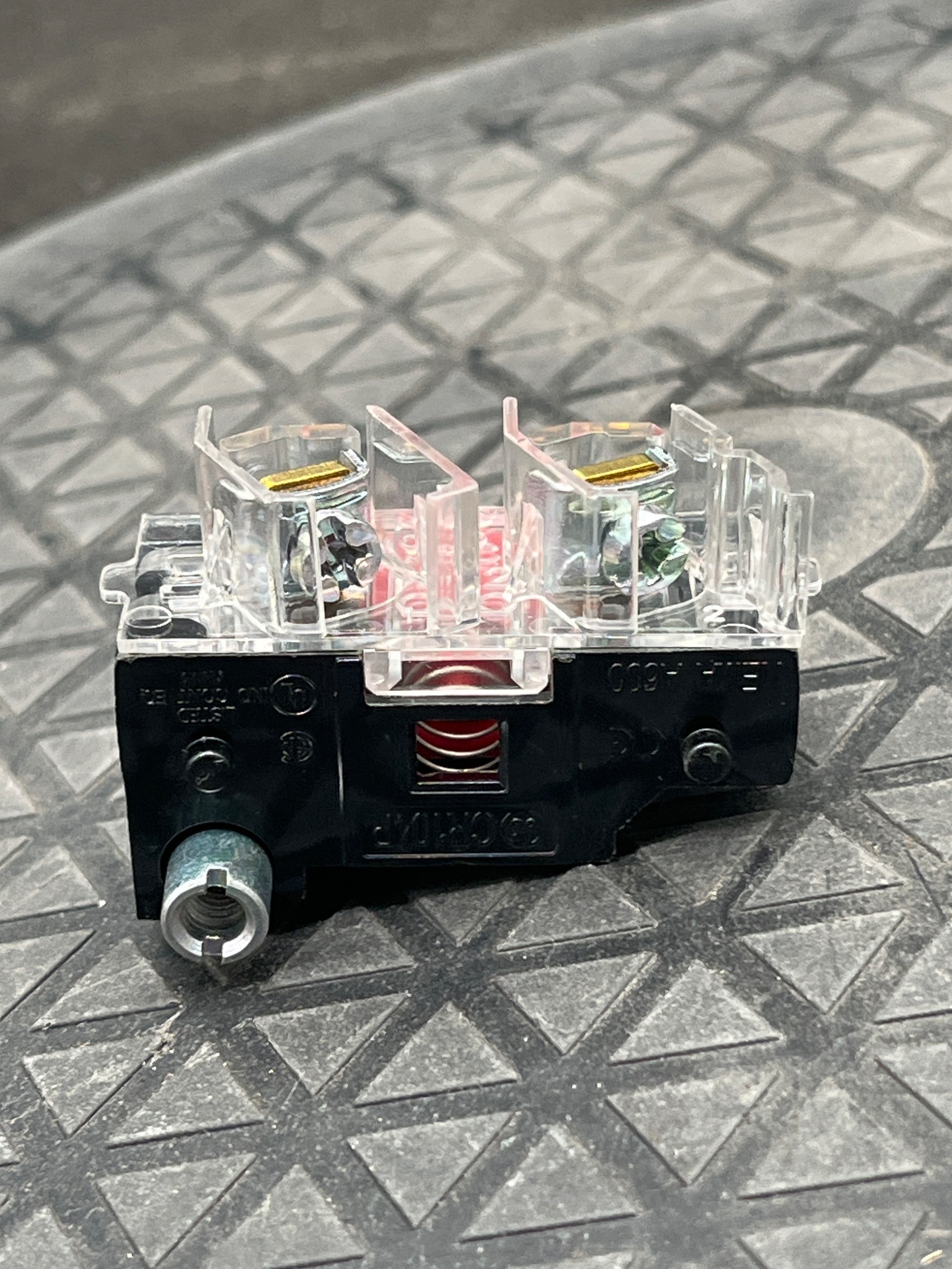GENERAL ELECTRIC CR104PXC01 Single Circuit Contact Block NEW 8