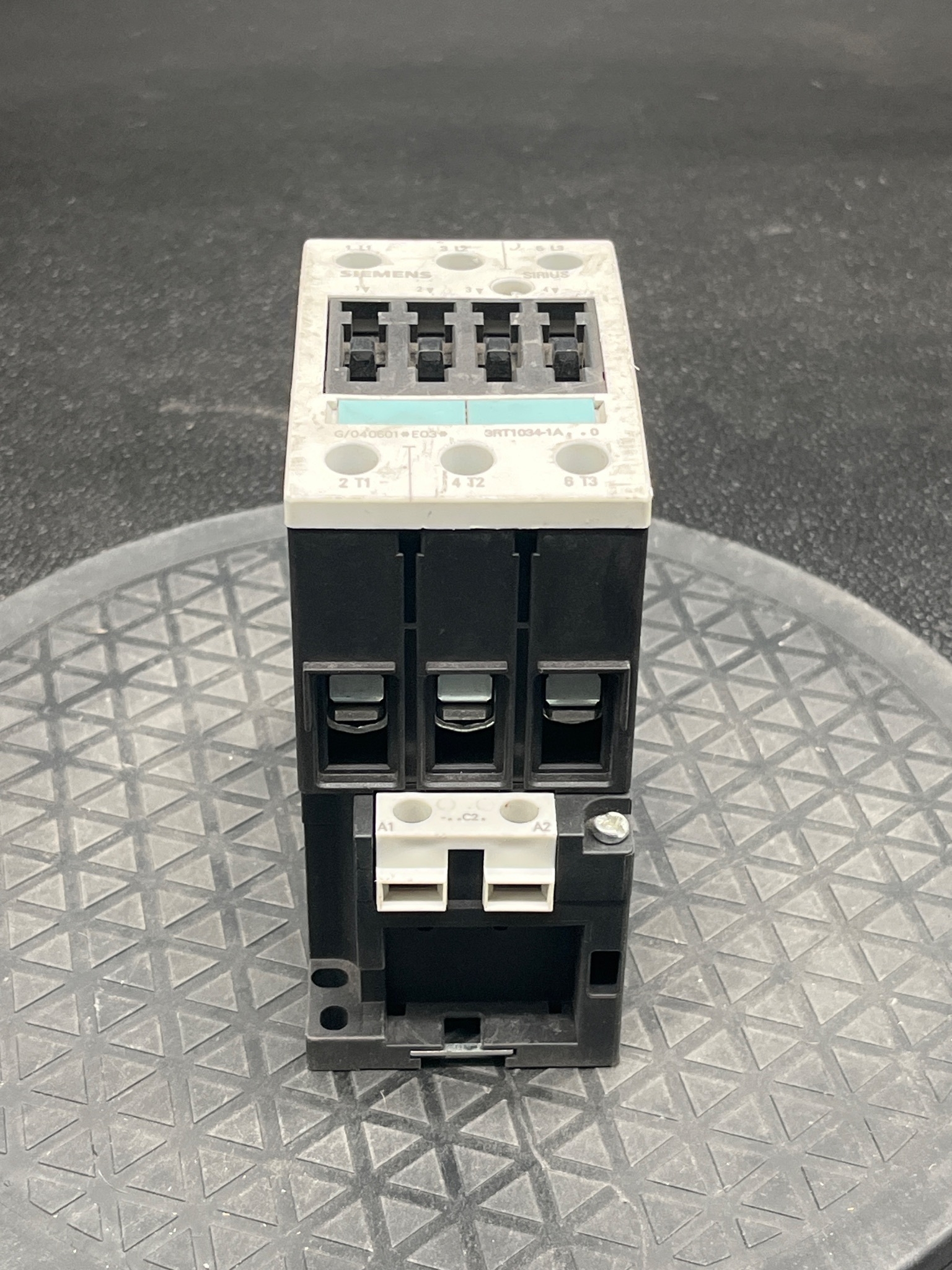 SIEMENS 3RT1034-1AC20 Contactor USED 2