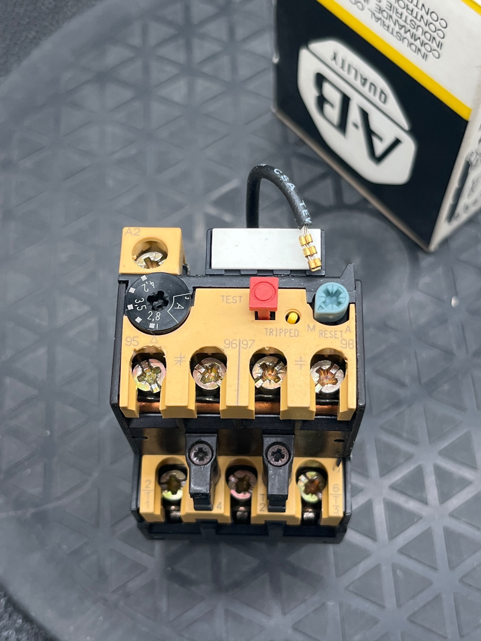ALLEN BRADLEY 193-BSB42 Overload Relay Bimetallic NEW 5