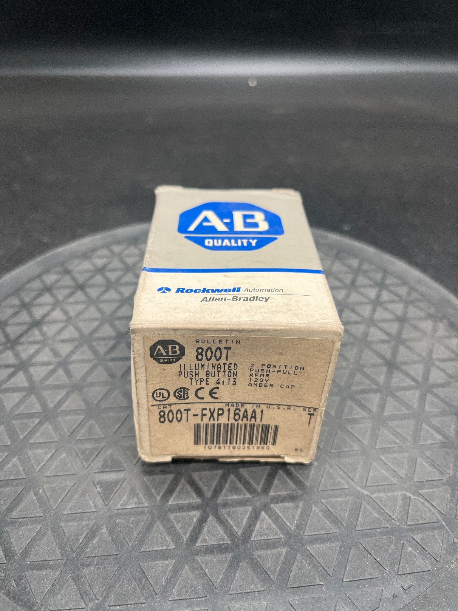 ALLEN BRADLEY 800T-FXP16AA1 Illuminated Push Button NEW 0