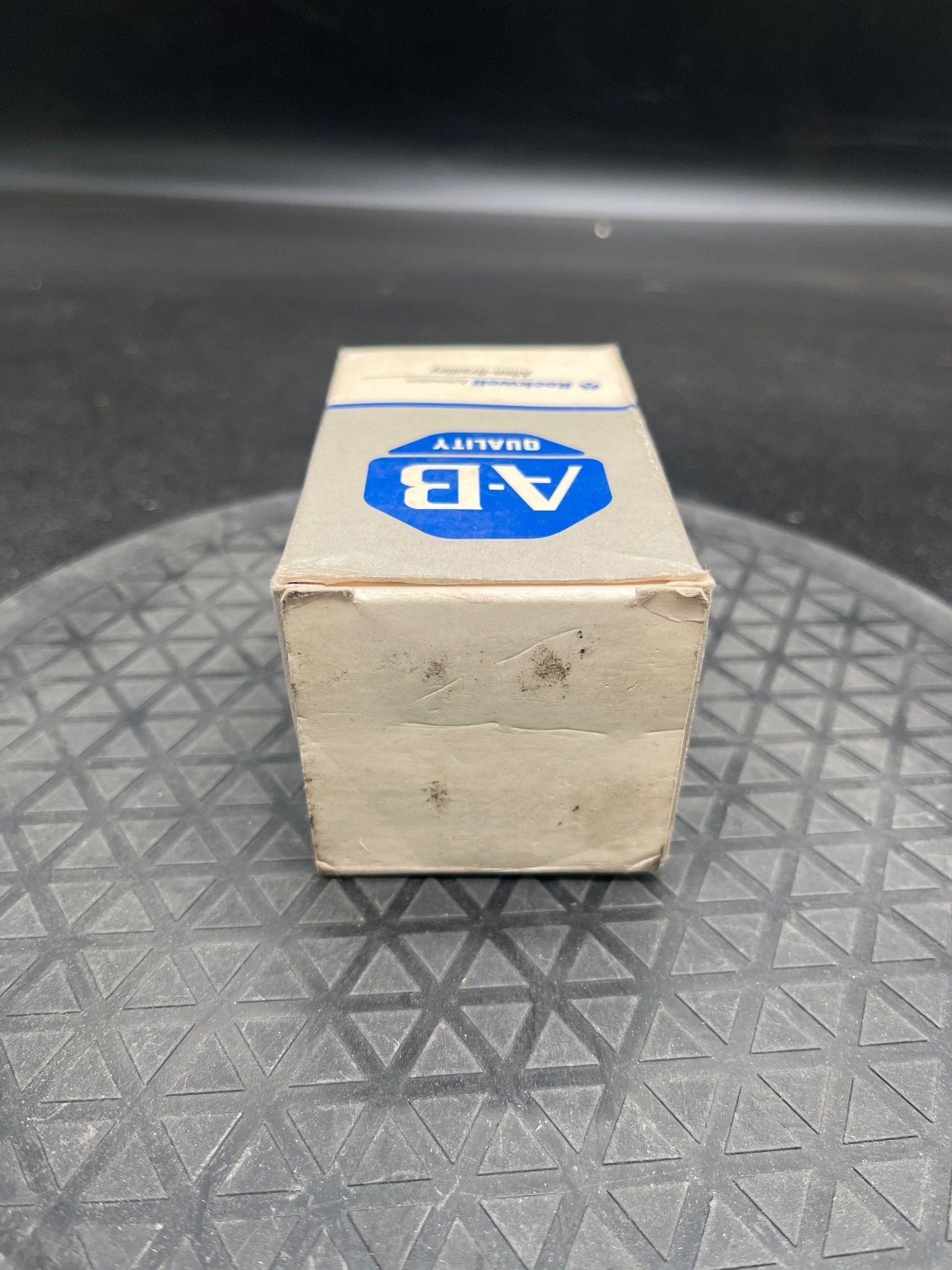 ALLEN BRADLEY 800T-FXP16AA1 Illuminated Push Button NEW 2