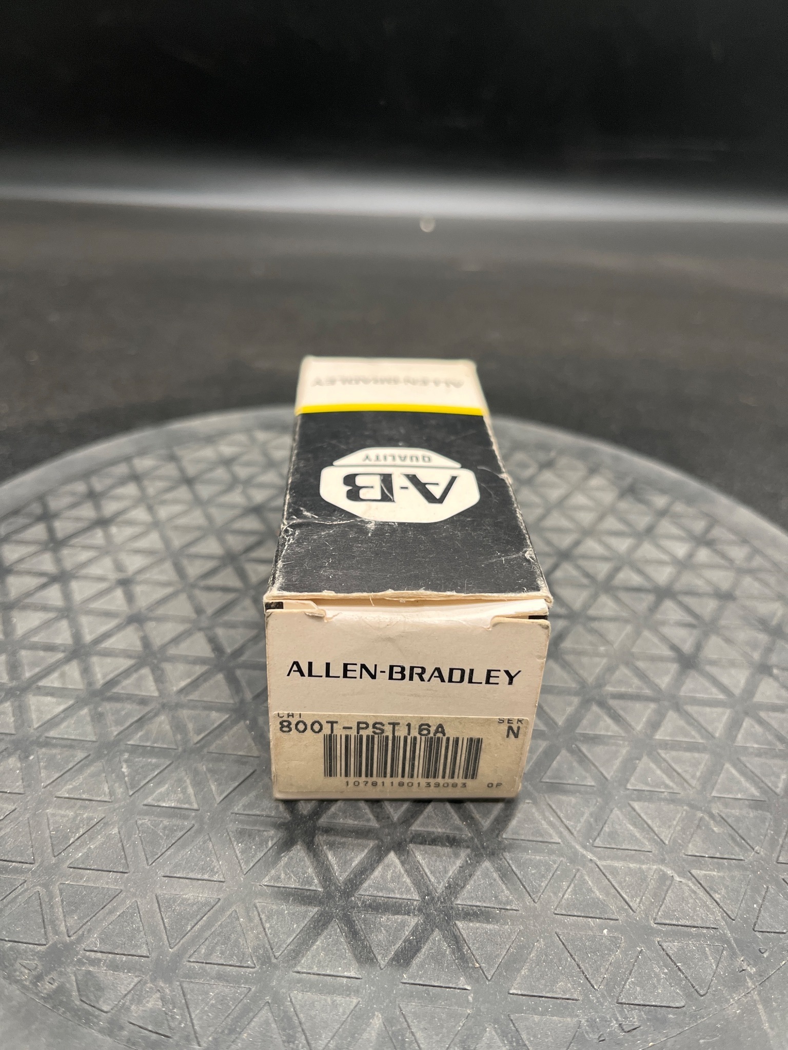 ALLEN BRADLEY 800T-PST16A Push-to-Test Pilot Light NEW 0