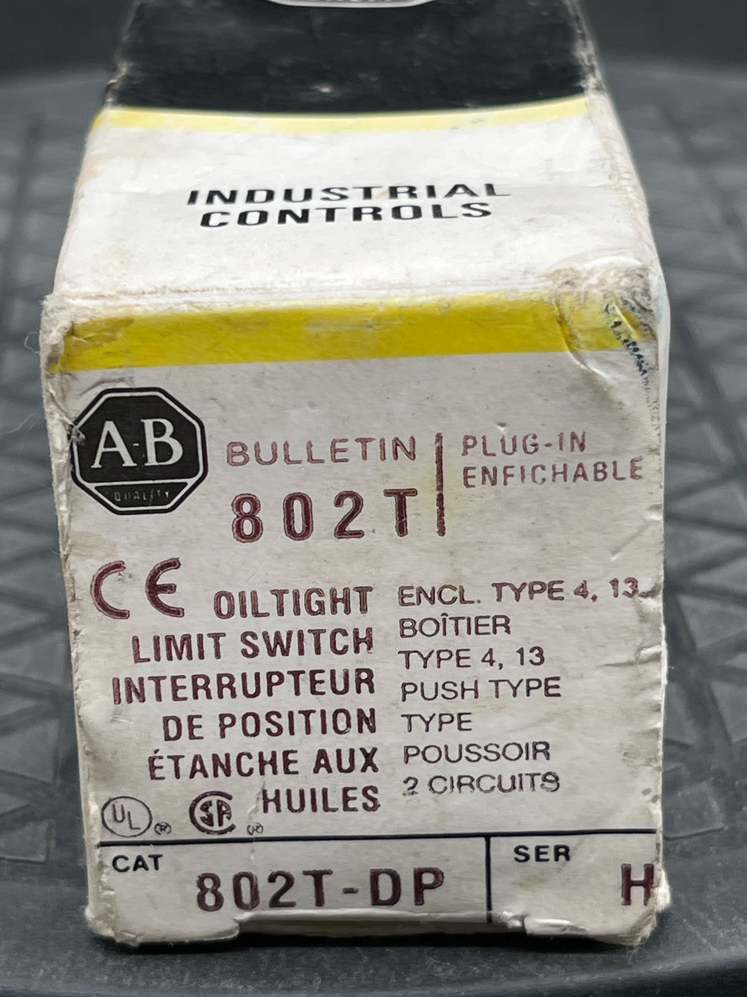 ALLEN BRADLEY 802T-DP Limit Switch NEW 4