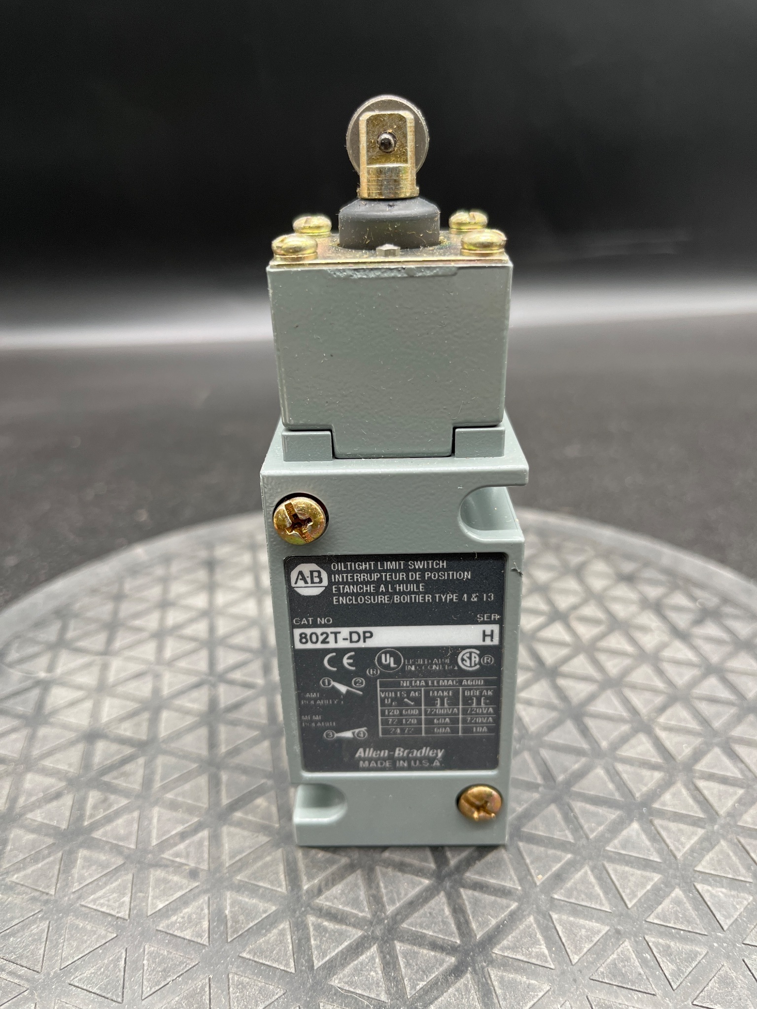ALLEN BRADLEY 802T-DP Limit Switch NEW 5