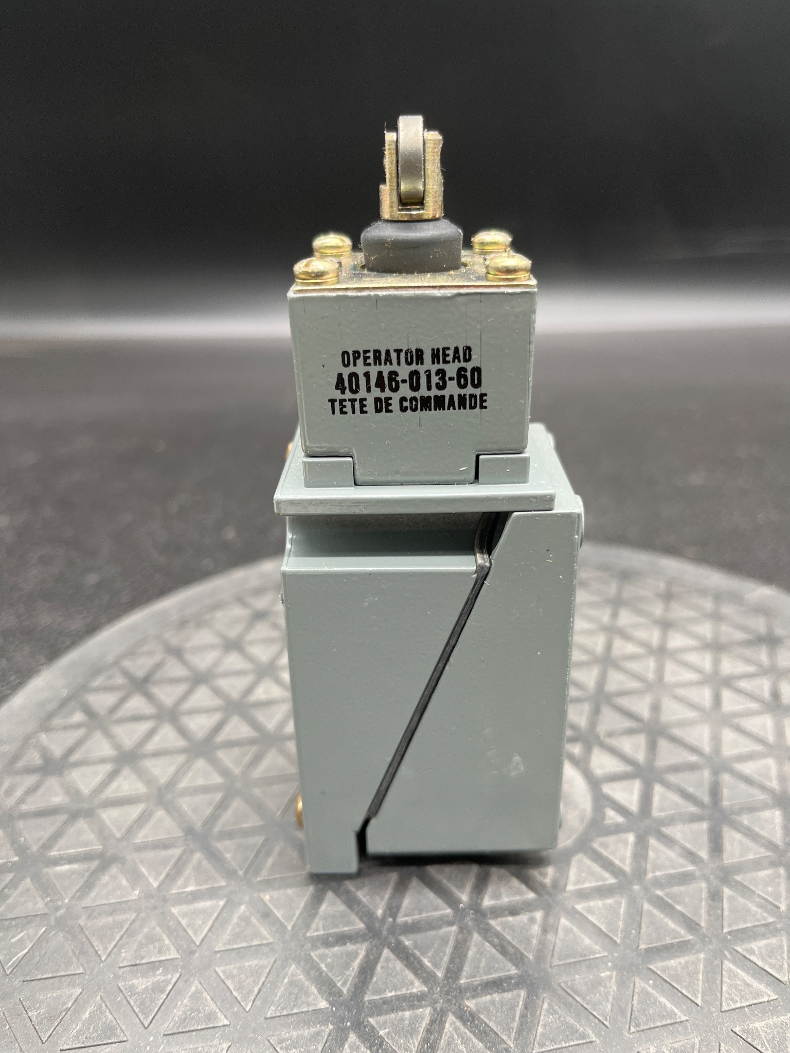 ALLEN BRADLEY 802T-DP Limit Switch NEW 6