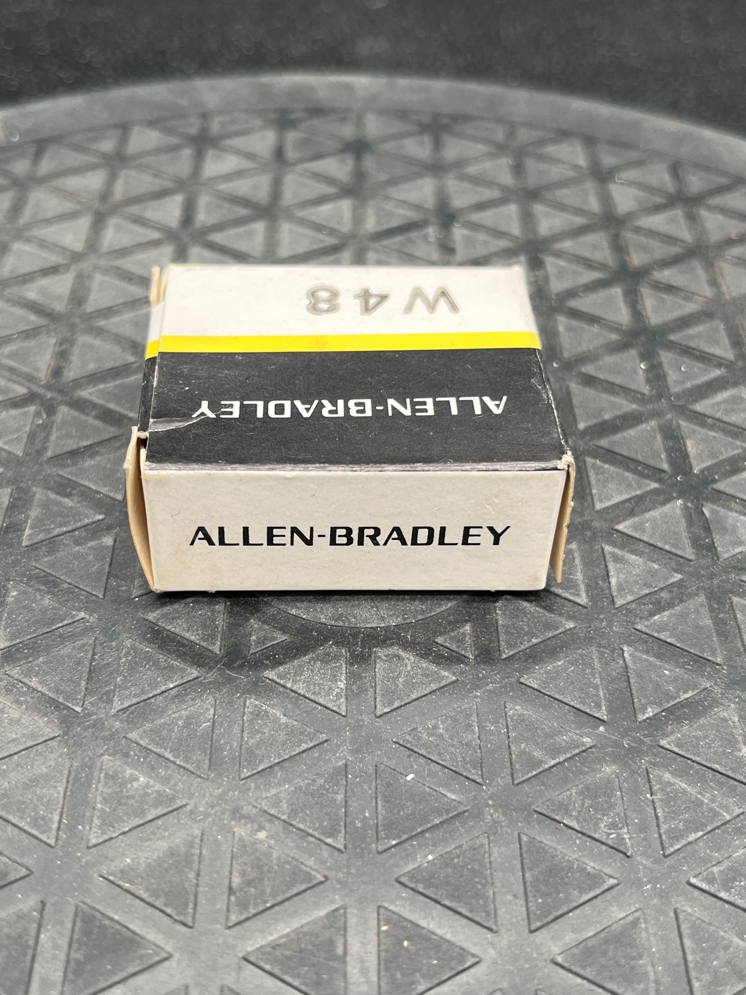 ALLEN BRADLEY W48 Heater Element NEW 2