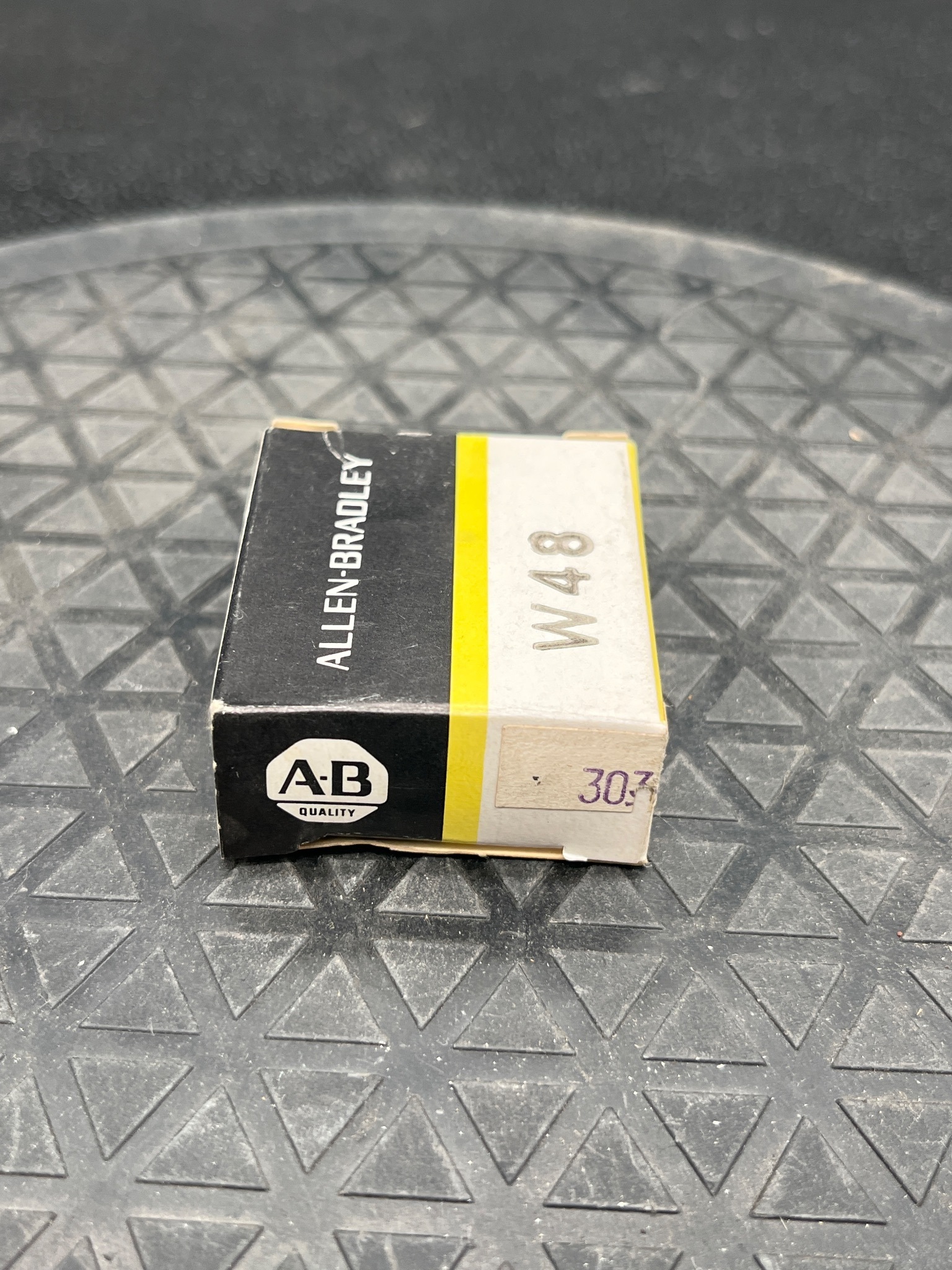 ALLEN BRADLEY W48 Heater Element NEW 3