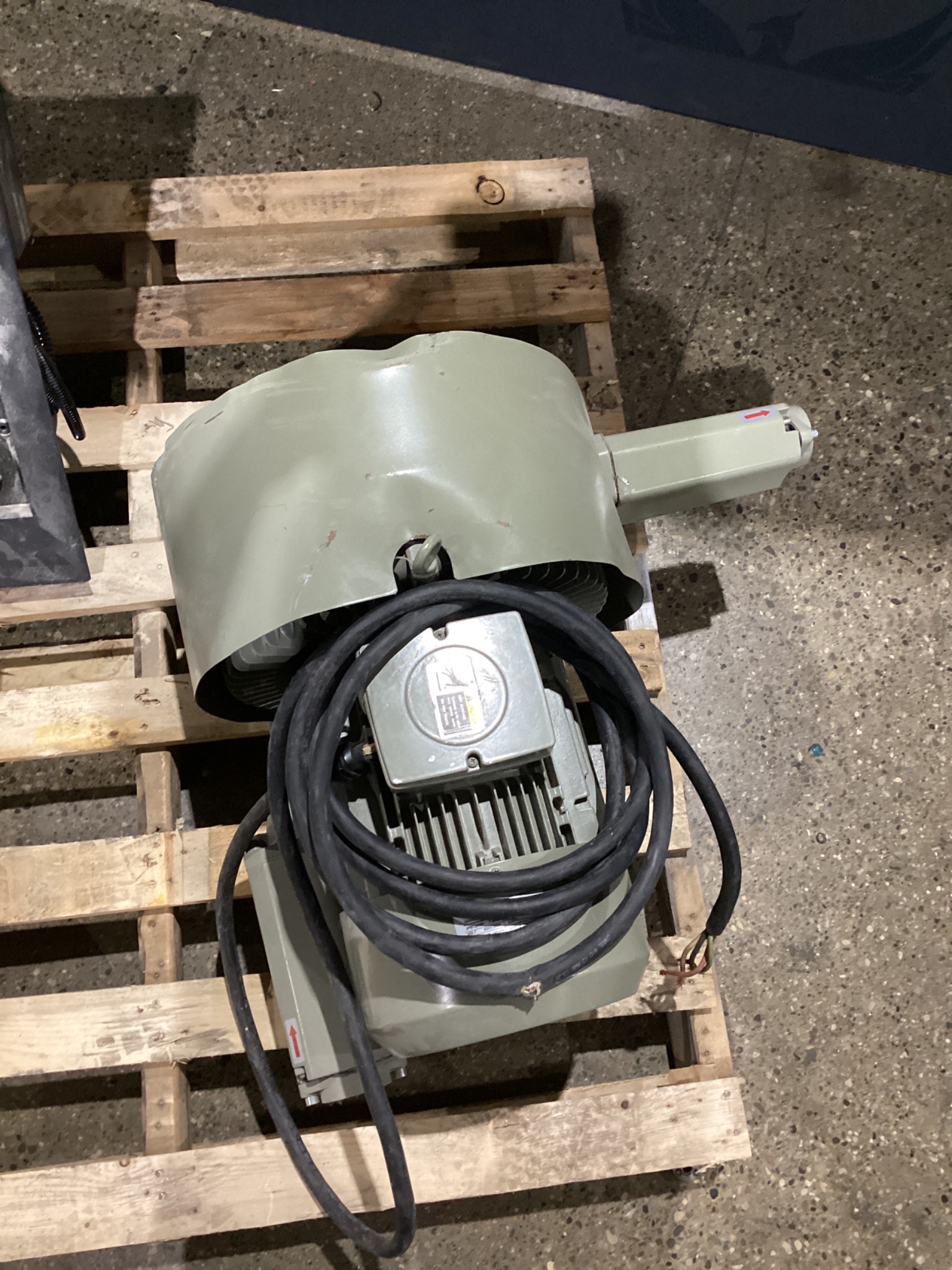 Jinan Quick-Kuaike 2PB720H57 7.5KW Vacuum Pump USED 1