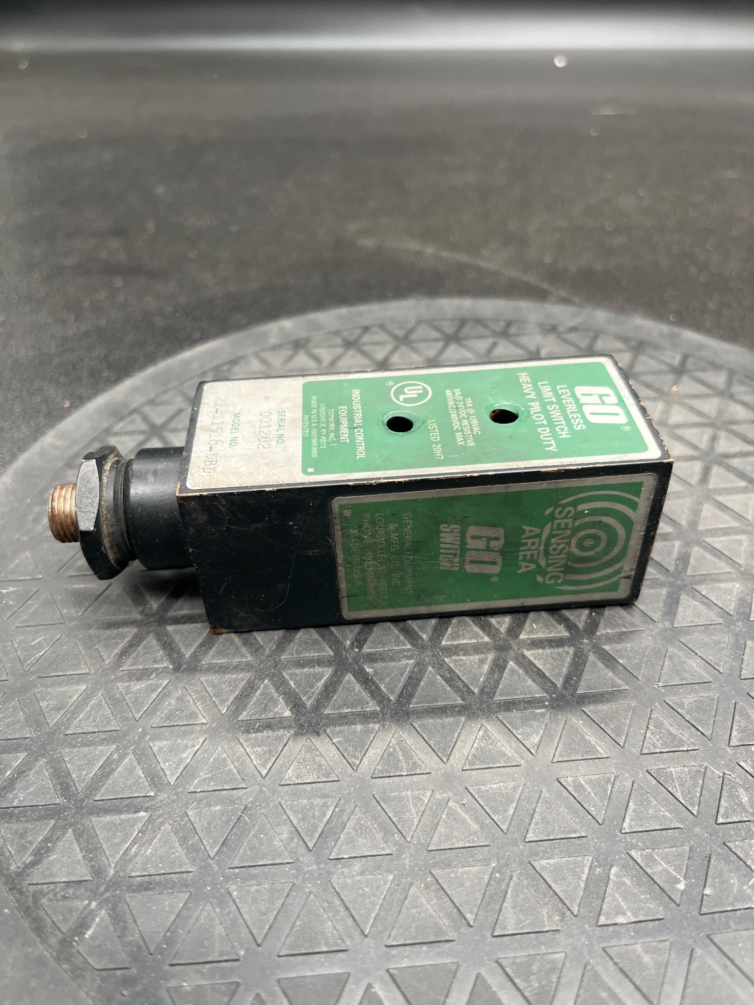 TopWorx GO Switch 21-11518-DBD Leverless Limit Switch USED 1
