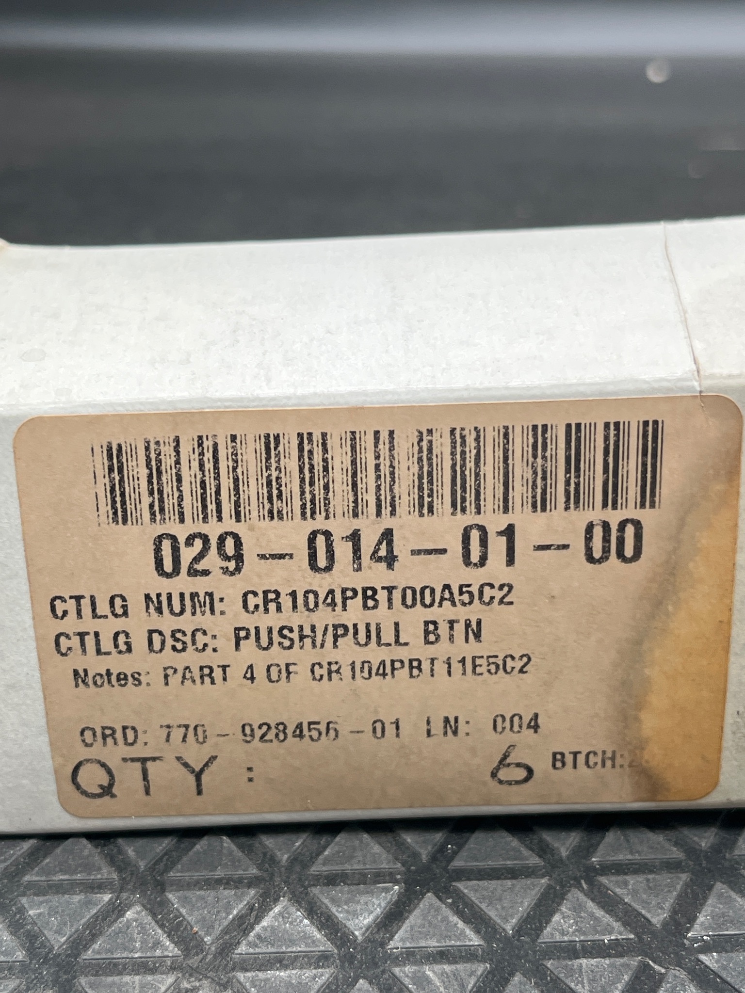 GENERAL ELECTRIC CR104PBT00A5C2 Heavy Duty Pushbutton NEW 4