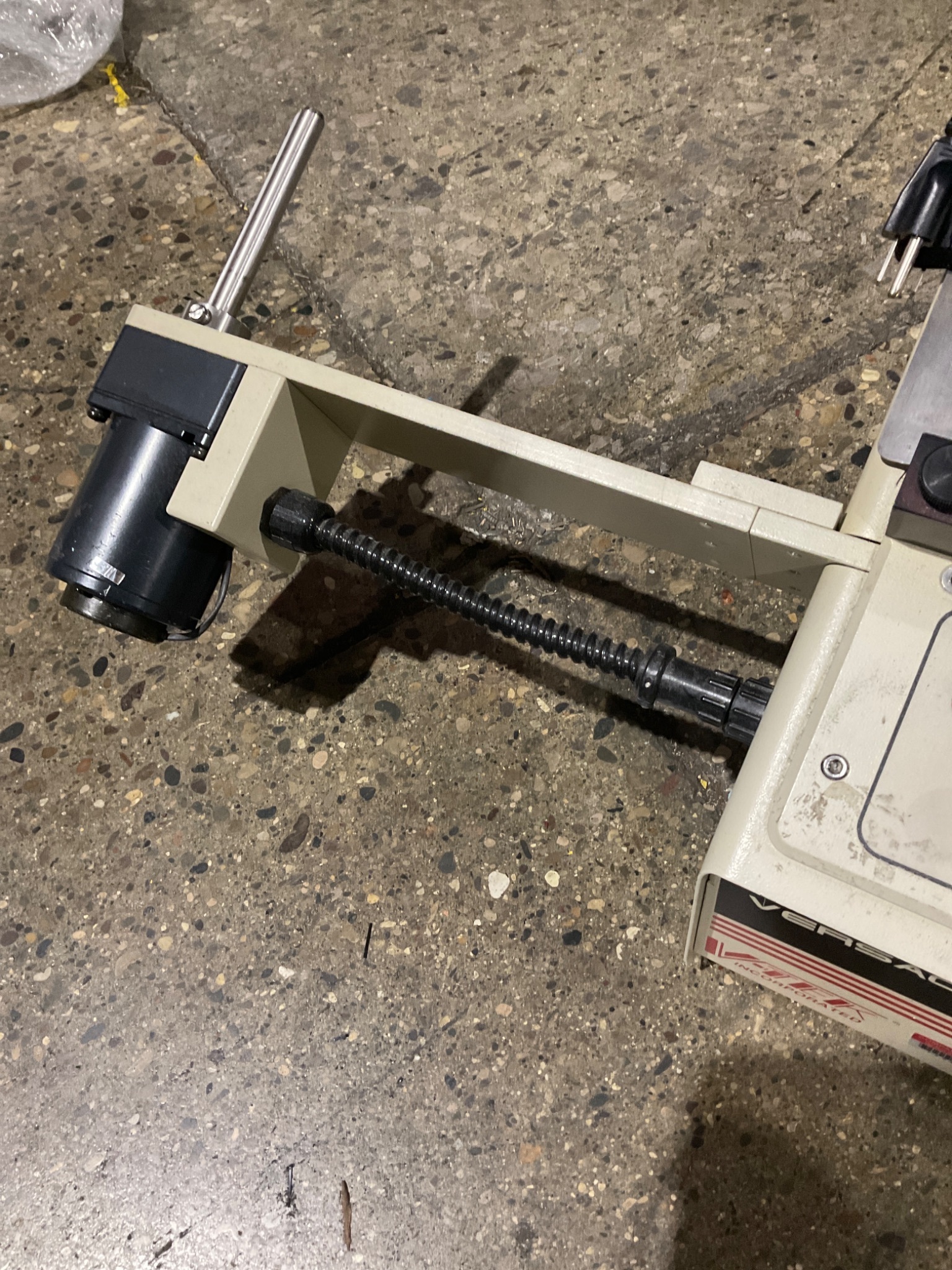 V-TEK VERSA-II Parts Counter USED 3